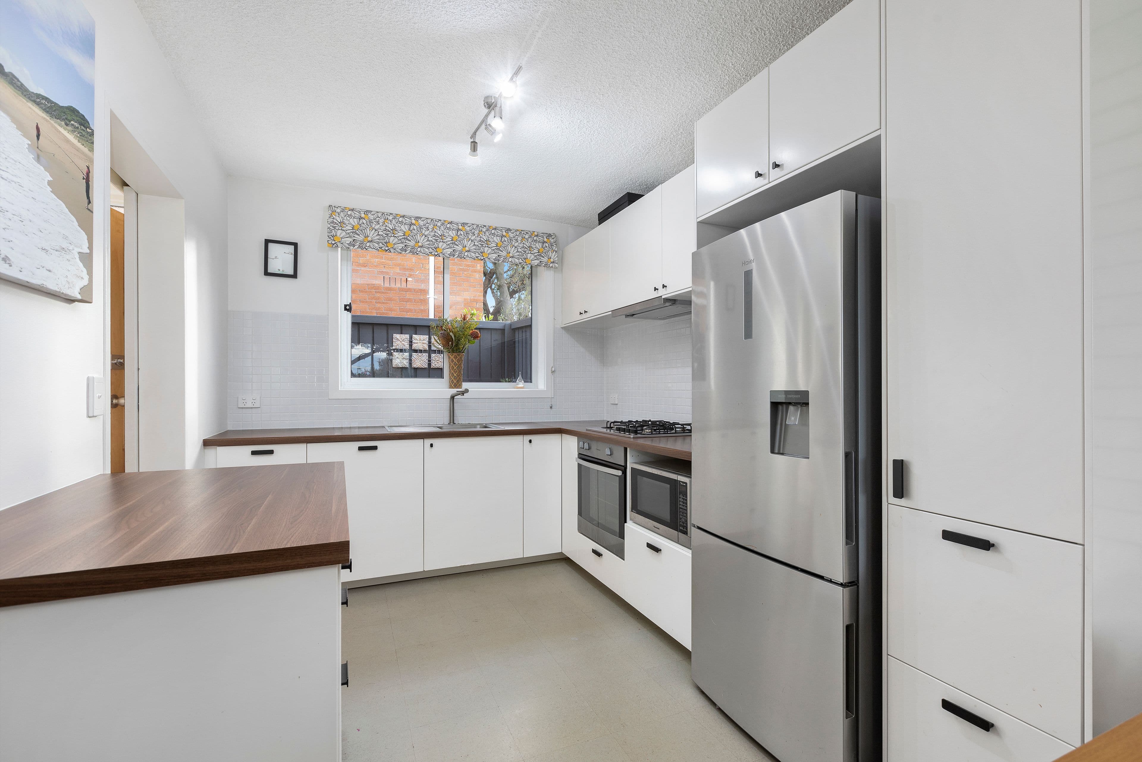 227 Charman Road, Cheltenham VIC 3192, Cheltenham - Thumbnail 6