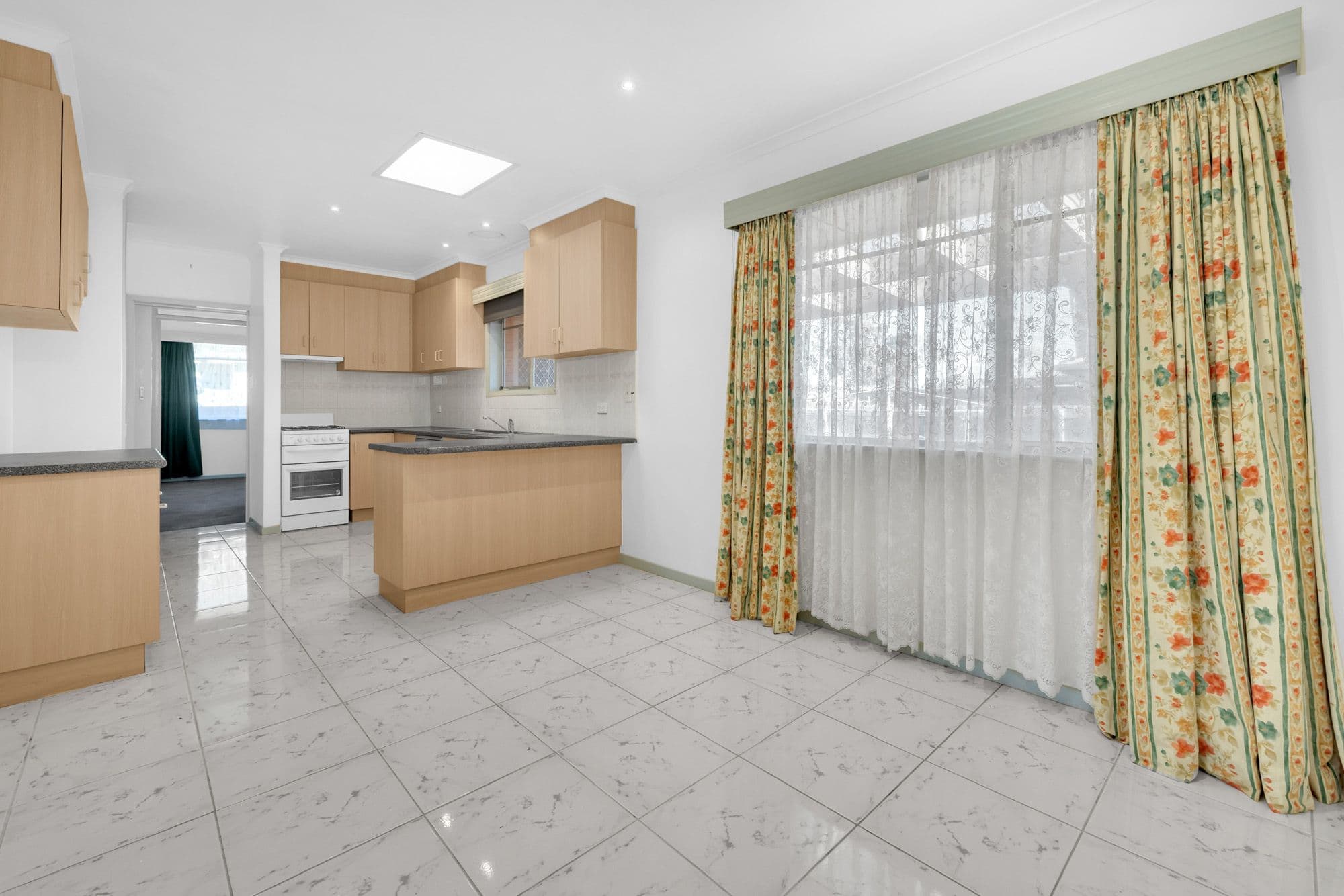 2 Eagle Street, Werribee VIC 3030, Werribee - Thumbnail 3