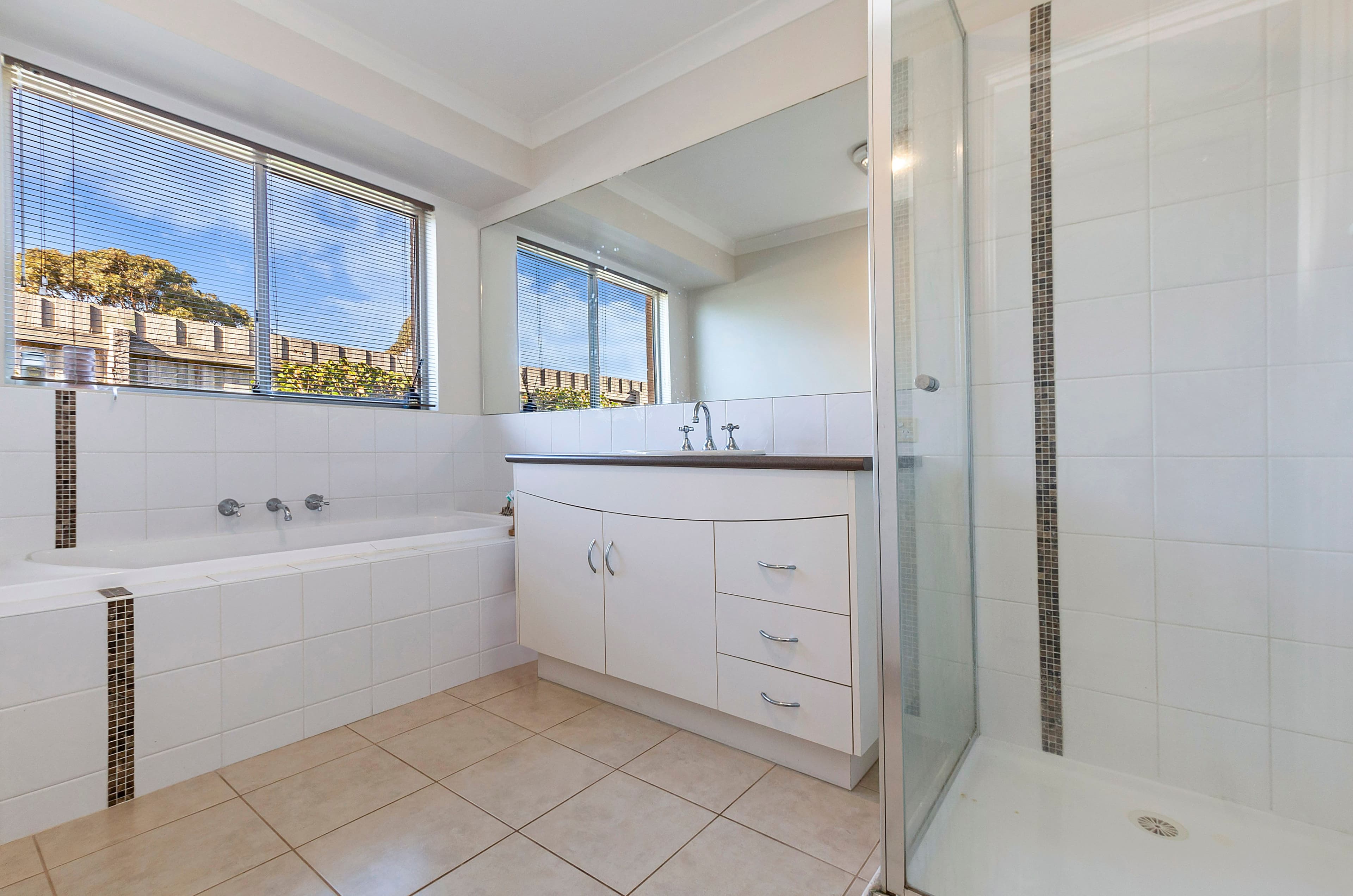 6 Golden Spring Court, Warrnambool VIC 3280, Warrnambool - Thumbnail 4
