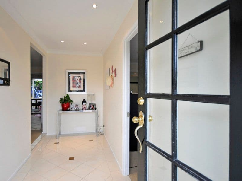 55 Sailaway Street, MERMAID WATERS QLD 4218, Mermaid Waters - Thumbnail 3