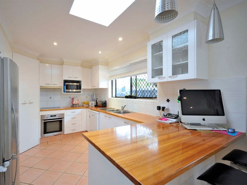 55 Sailaway Street, MERMAID WATERS QLD 4218, Mermaid Waters - Thumbnail 4