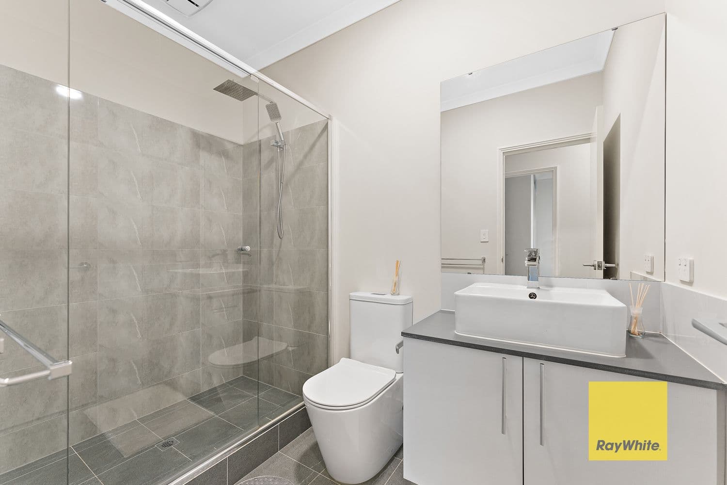 12 Sandon Road, Thornlie WA 6108, Thornlie - Thumbnail 5