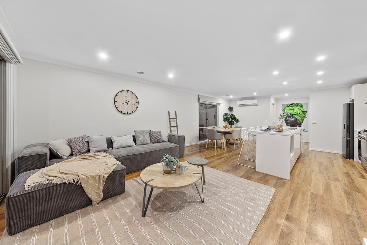 8 Stark Circuit, Cranbourne East VIC 3977, Cranbourne East - Thumbnail 4