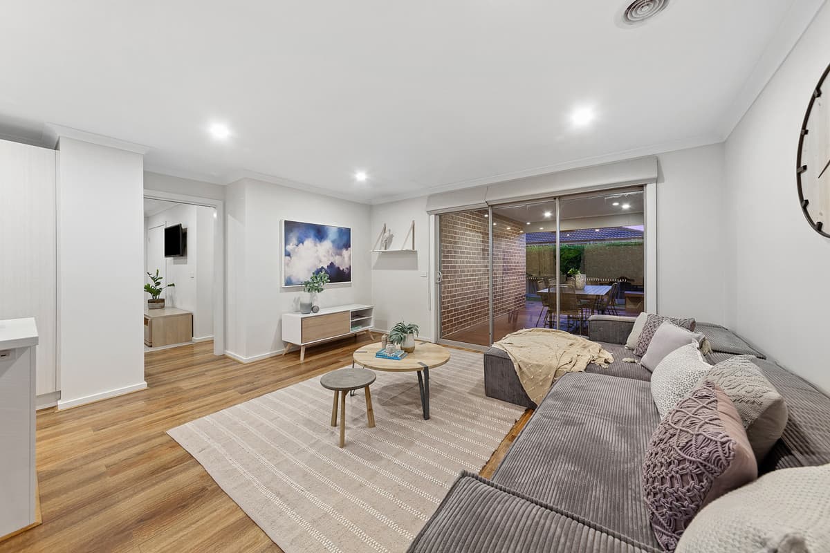 8 Stark Circuit, Cranbourne East VIC 3977, Cranbourne East - Thumbnail 5