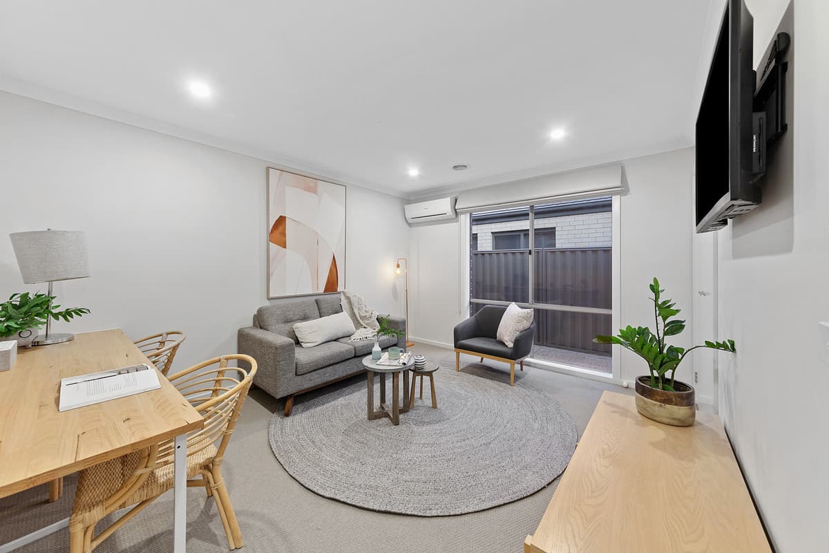 8 Stark Circuit, Cranbourne East VIC 3977, Cranbourne East - Thumbnail 8
