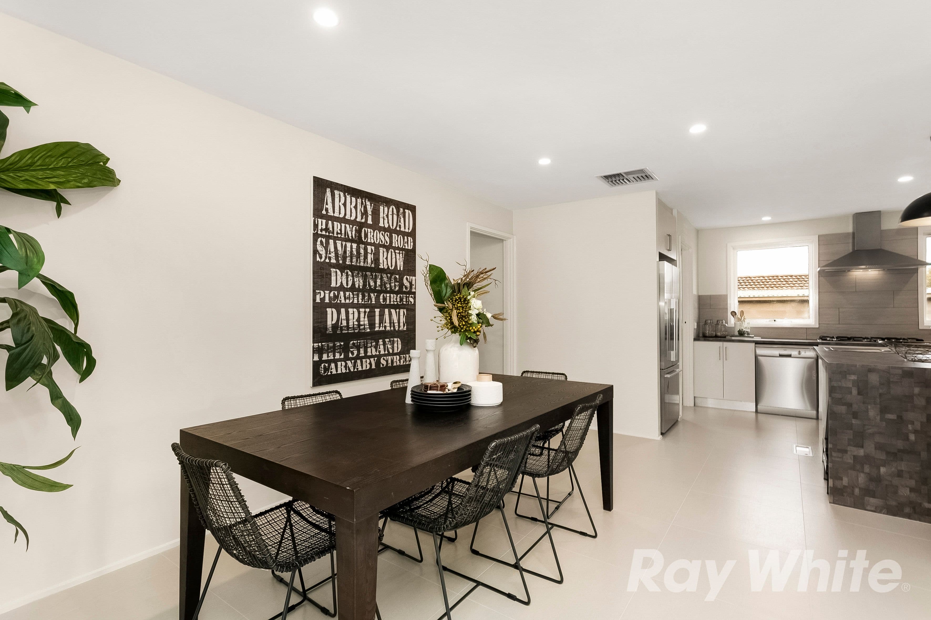 8 Clendon Road, Mulgrave VIC 3170, Mulgrave - Thumbnail 5