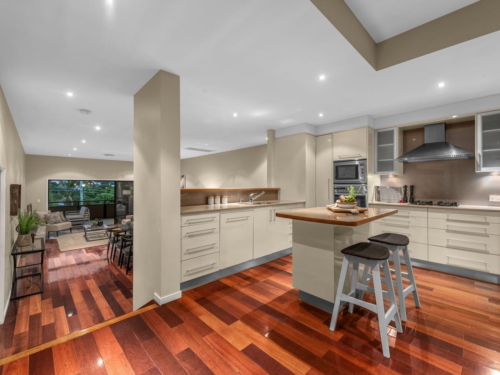 121 Martha Street, Camp Hill QLD 4152, Camp Hill - Image 1