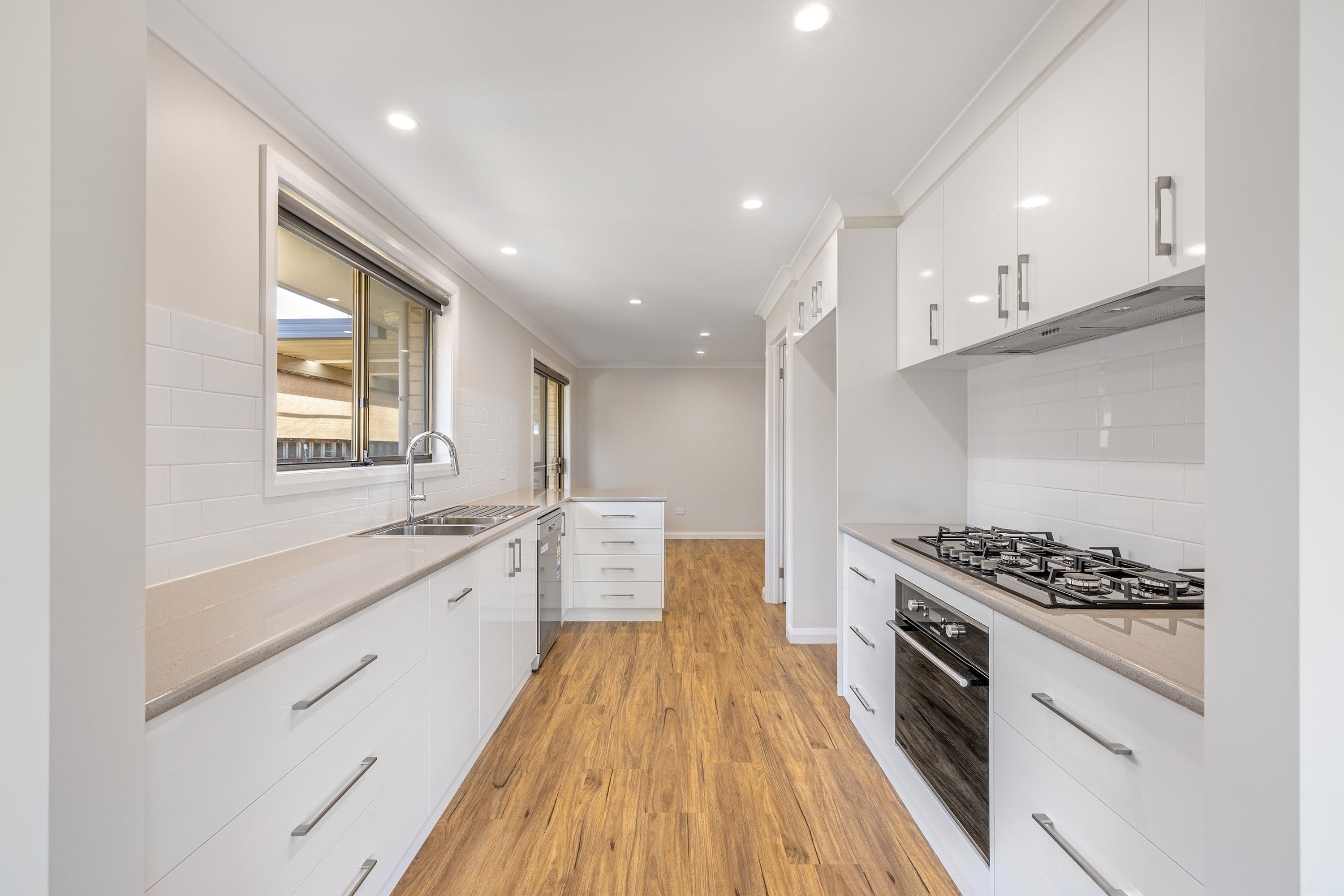 Carmine Circuit, Burnside - Image 1