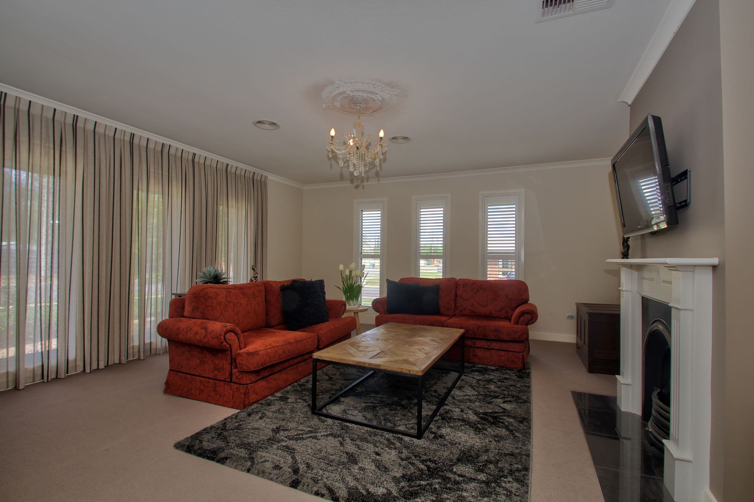10 Manse Road, Cobram VIC 3644, Cobram - Thumbnail 2