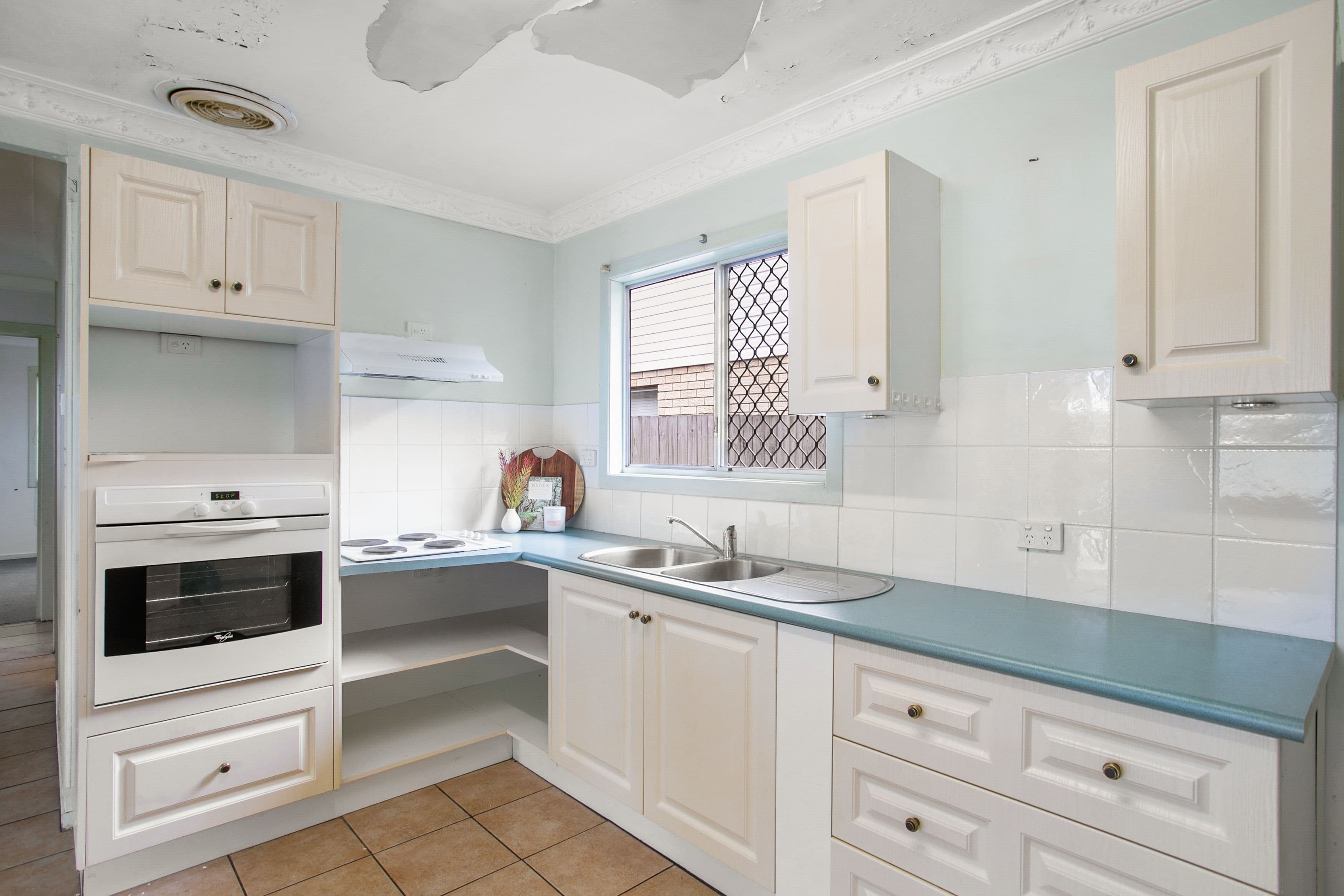 19 King Street, Deception Bay QLD 4508, Deception Bay - Thumbnail 4