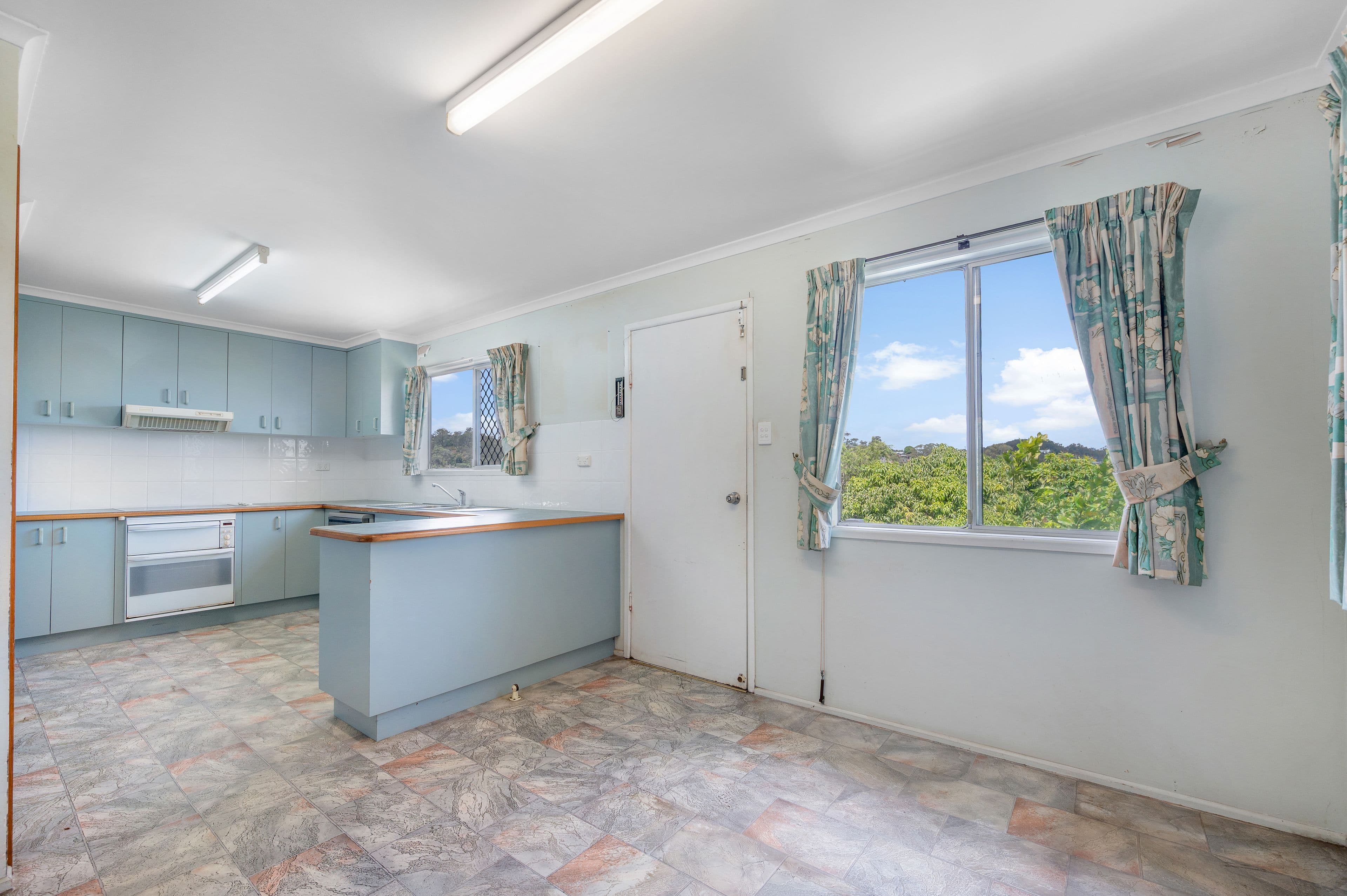 21 Hunter Street, West Gladstone QLD 4680, West Gladstone - Thumbnail 5