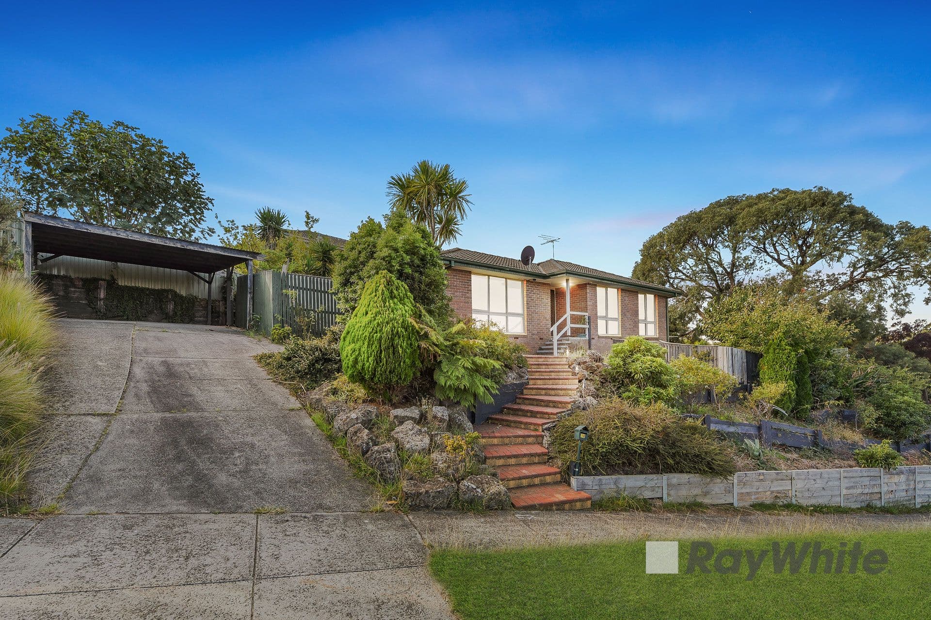 10 John Edgcumbe Way, Endeavour Hills VIC 3802, Endeavour Hills - Image 1