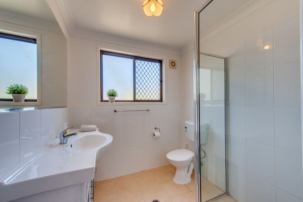 19 Parkland Avenue, Browns Plains QLD 4118, Browns Plains - Thumbnail 5