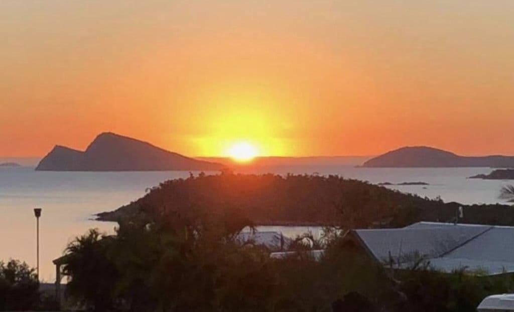 1 Olden Court, Hideaway Bay QLD 4800, Hideaway Bay - Image 1