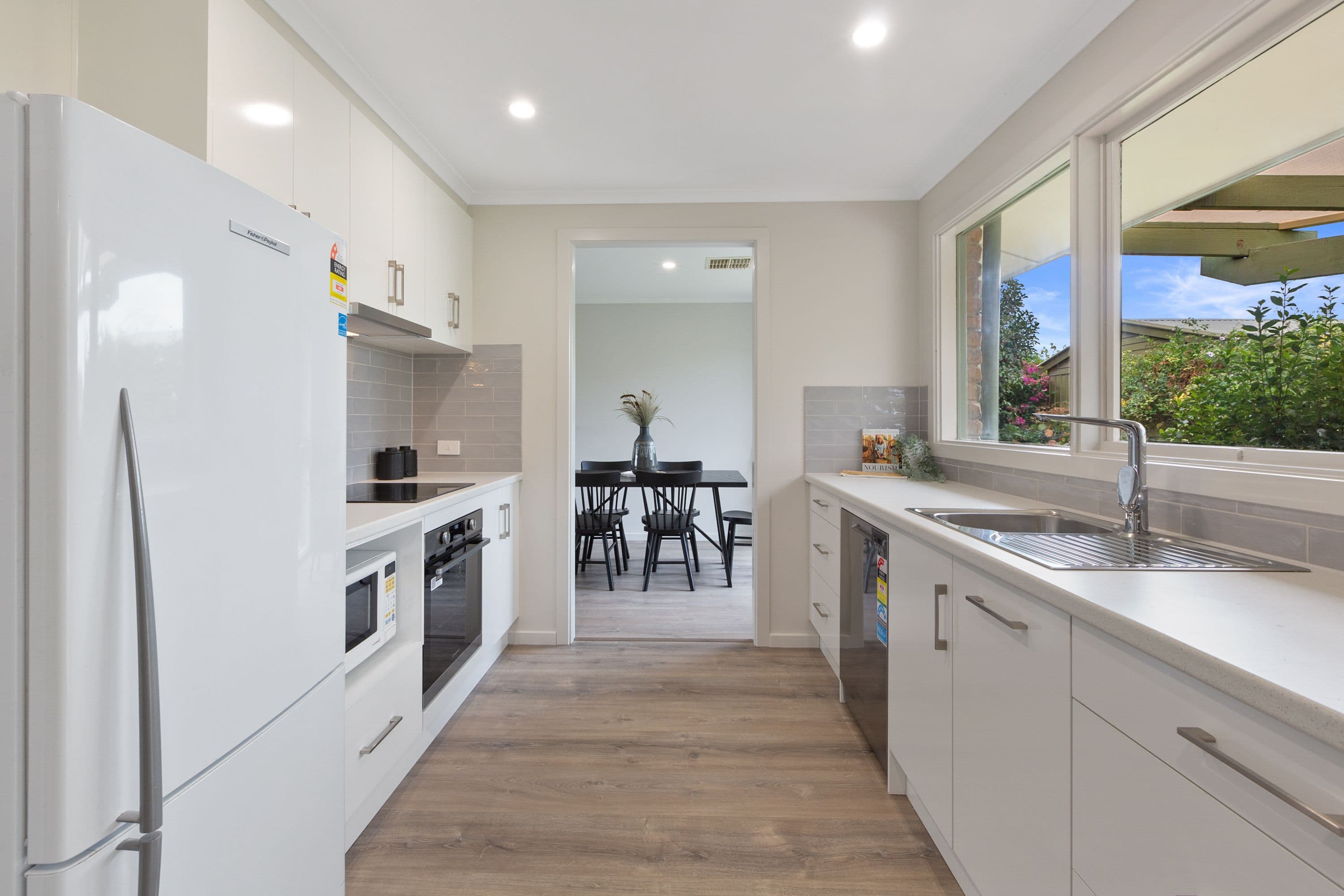 6 Warilda Crescent, Hallett Cove SA 5158, Hallett Cove - Thumbnail 8