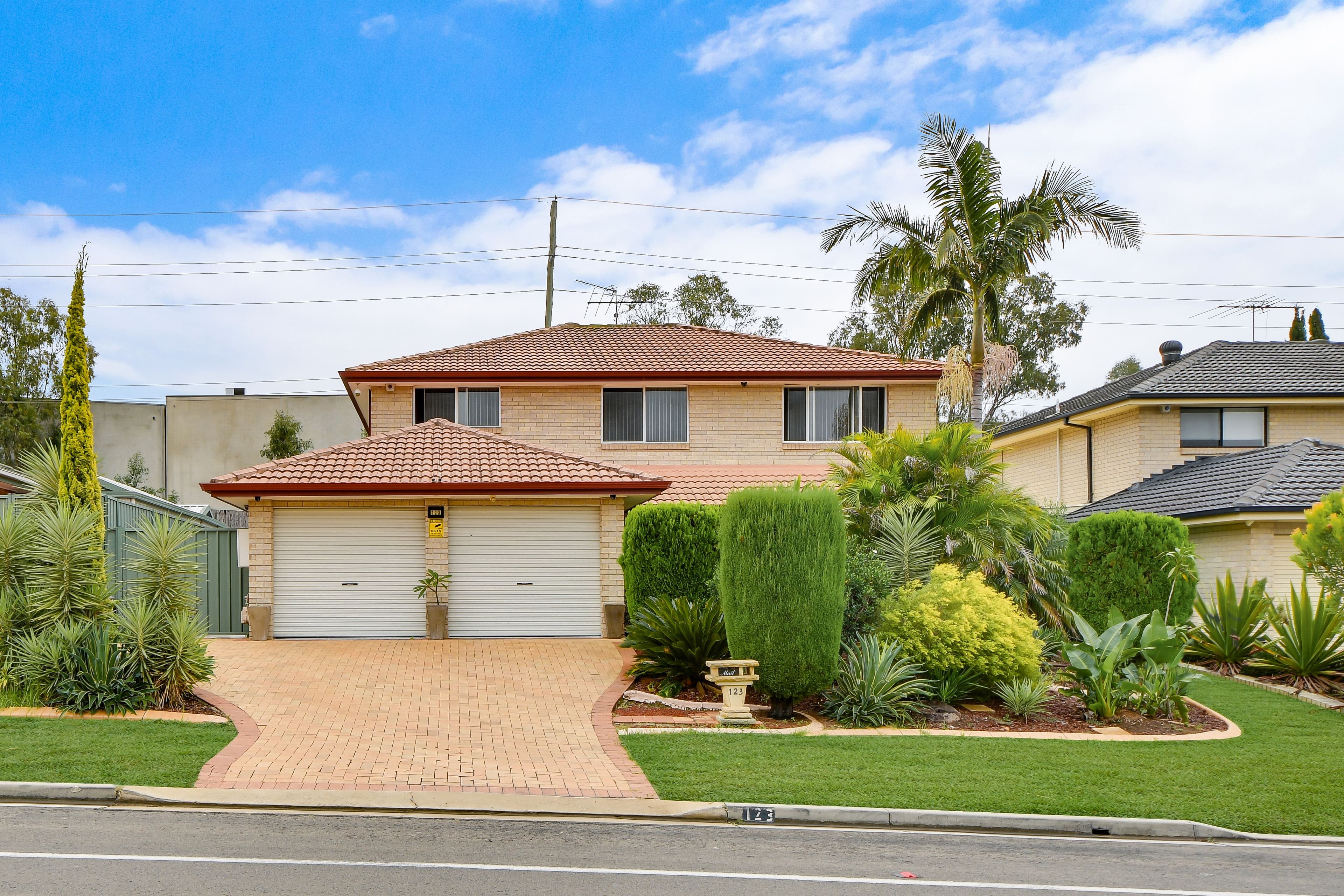 123 The Kraal Drive, Blair Athol - Image 1