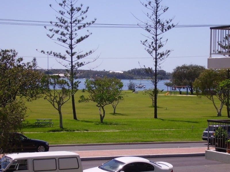 140 Marine Parade, SOUTHPORT QLD 4215, Southport - Thumbnail 2