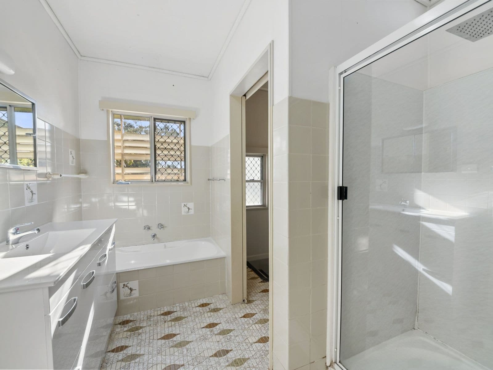 11D Clarke Street, Warwick - Thumbnail 8