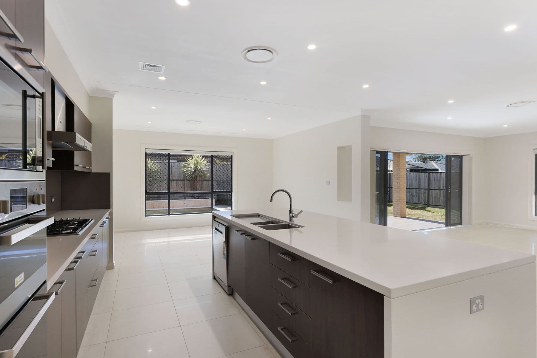 71 Binyang Avenue, Glenmore Park NSW 2745, Glenmore Park - Thumbnail 7