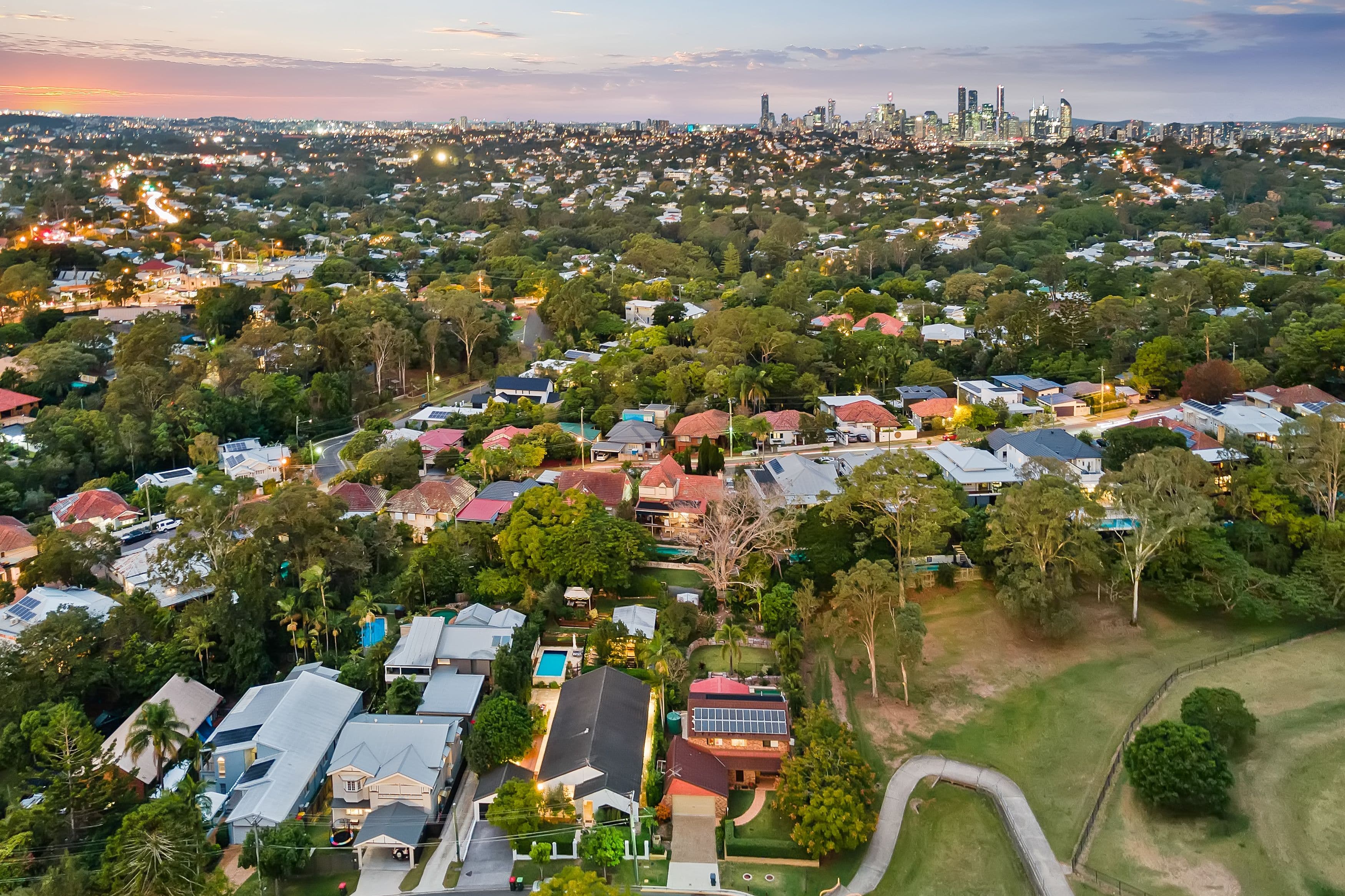 22 Monoplane Street, Ashgrove QLD 4060, Ashgrove - Thumbnail 2