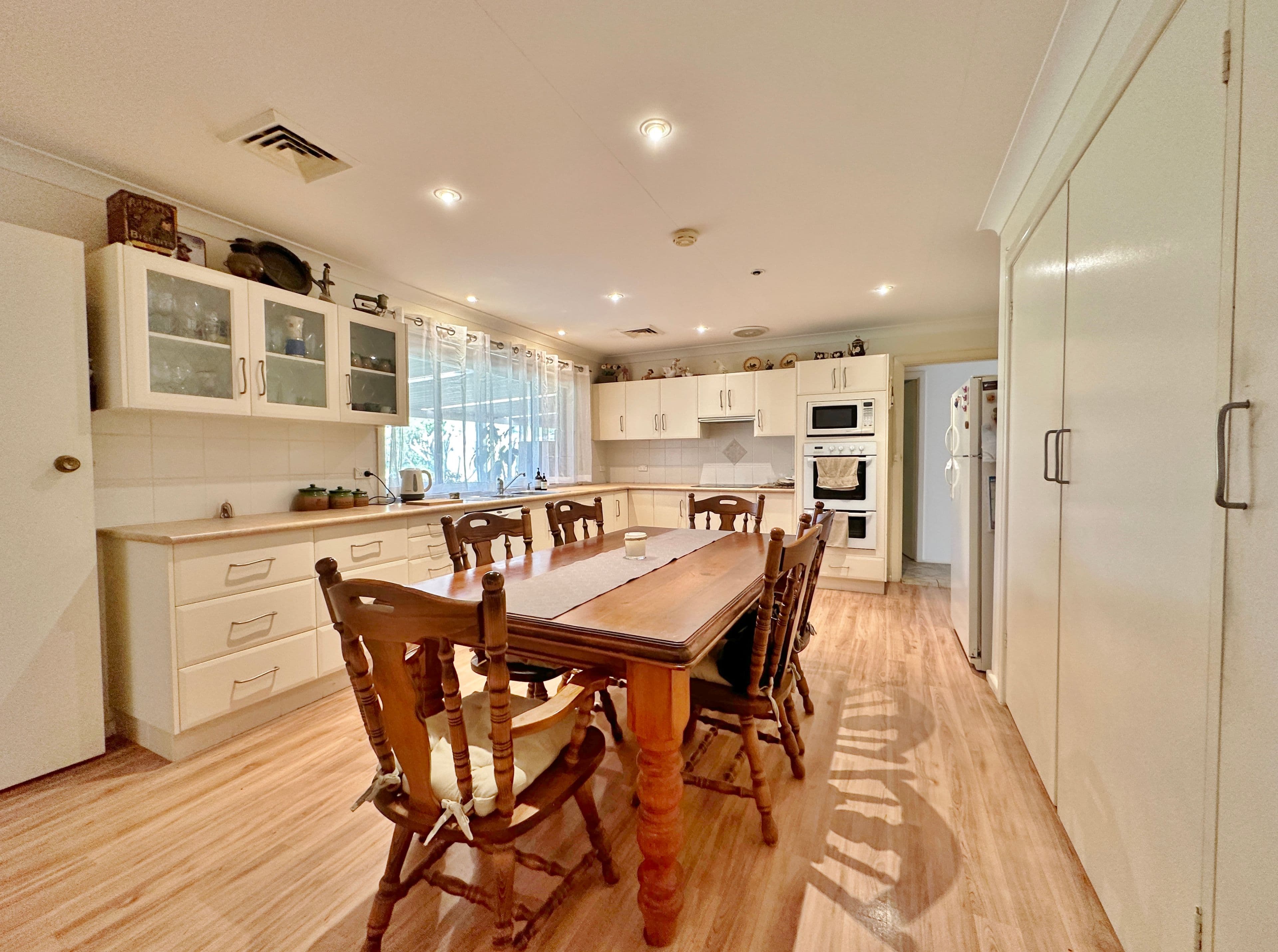 9 Normoyle Crescent, Young NSW 2594, Young - Thumbnail 4