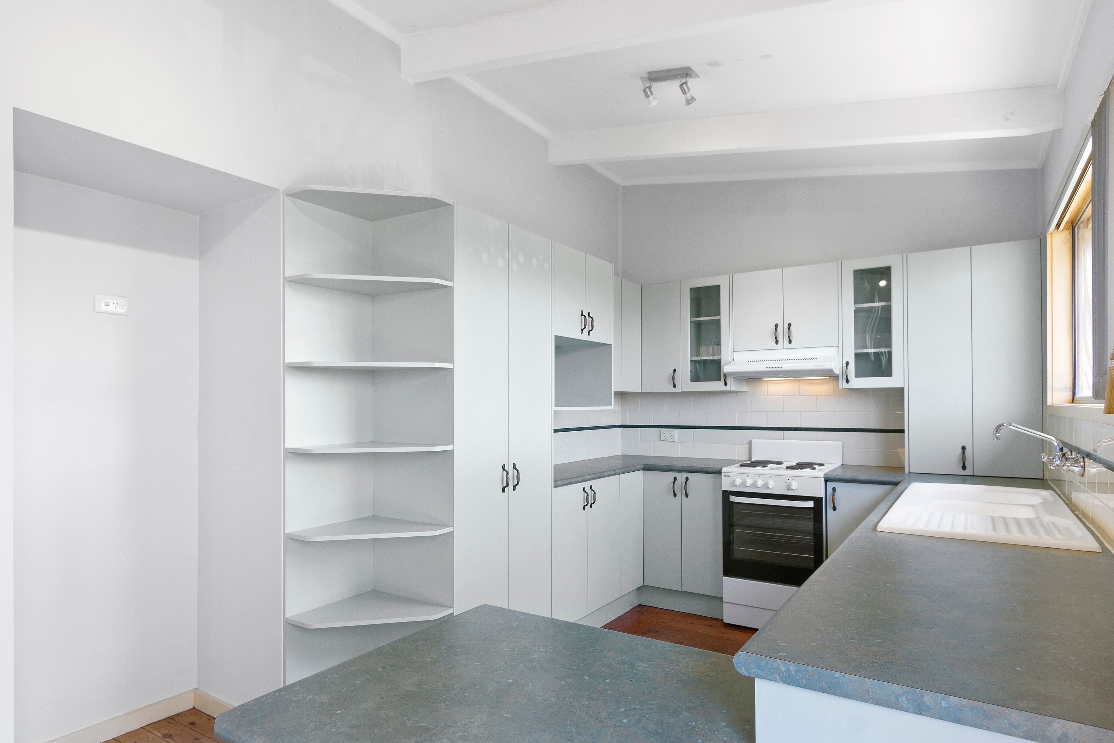 57 Kingston Place, Tomakin - Thumbnail 2