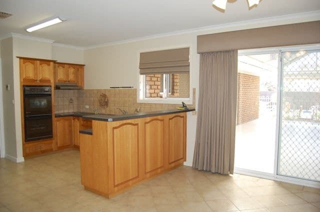 46 Stuart Terrace, Port Augusta SA 5700, Port Augusta - Thumbnail 4