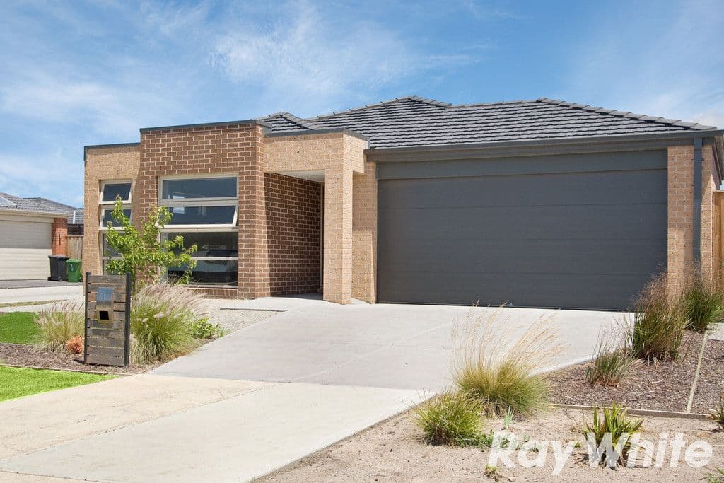 3 Glenelg Street, Clyde North VIC 3978, Clyde North - Image 1