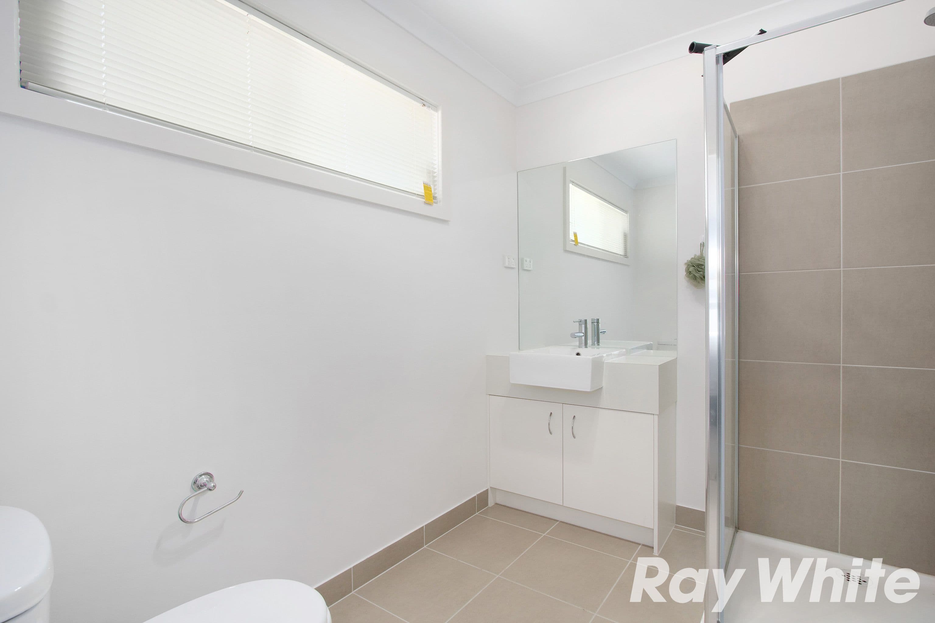 3 Glenelg Street, Clyde North VIC 3978, Clyde North - Thumbnail 8