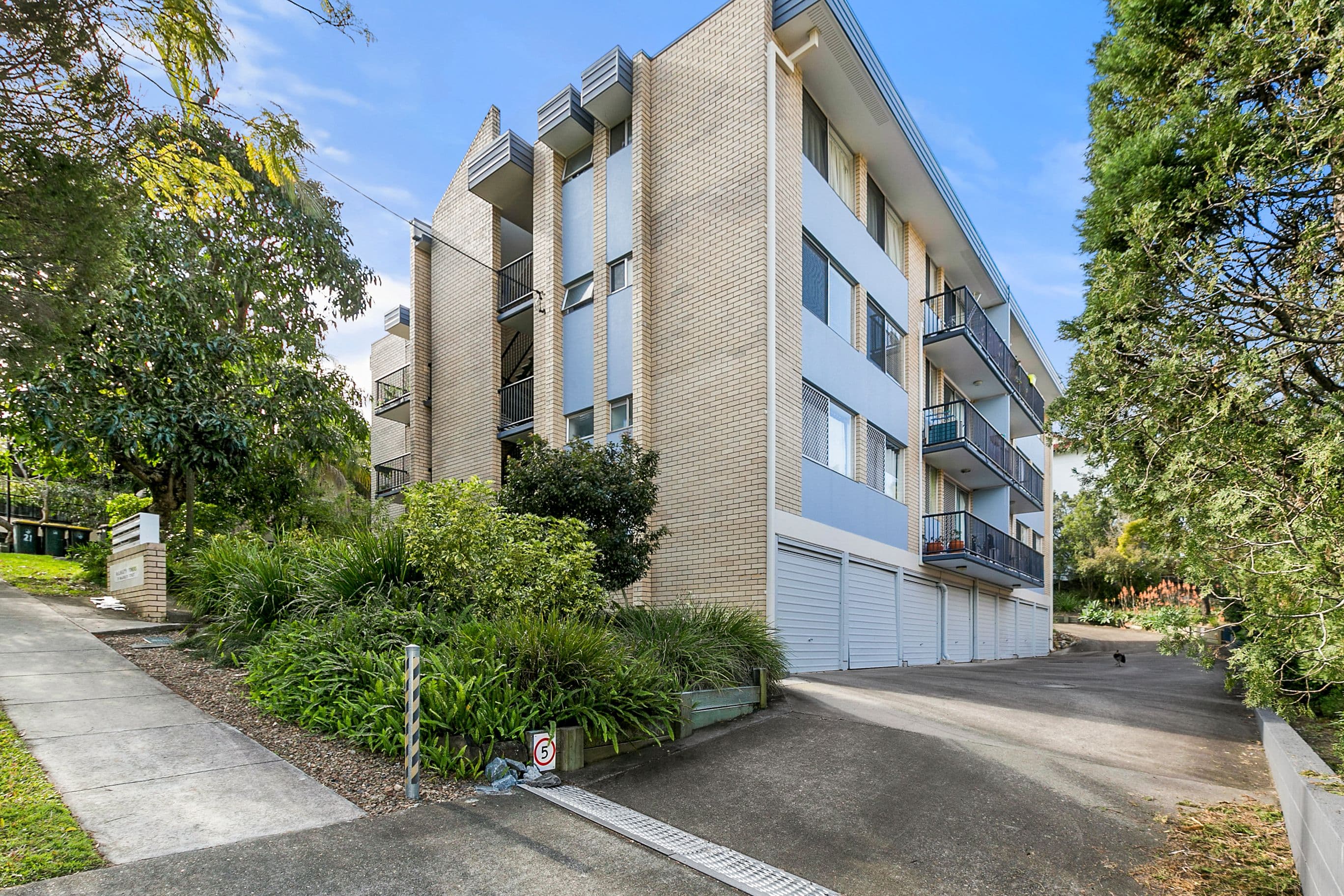 21 McIlwraith Street, Auchenflower QLD 4066, Auchenflower - Thumbnail 5