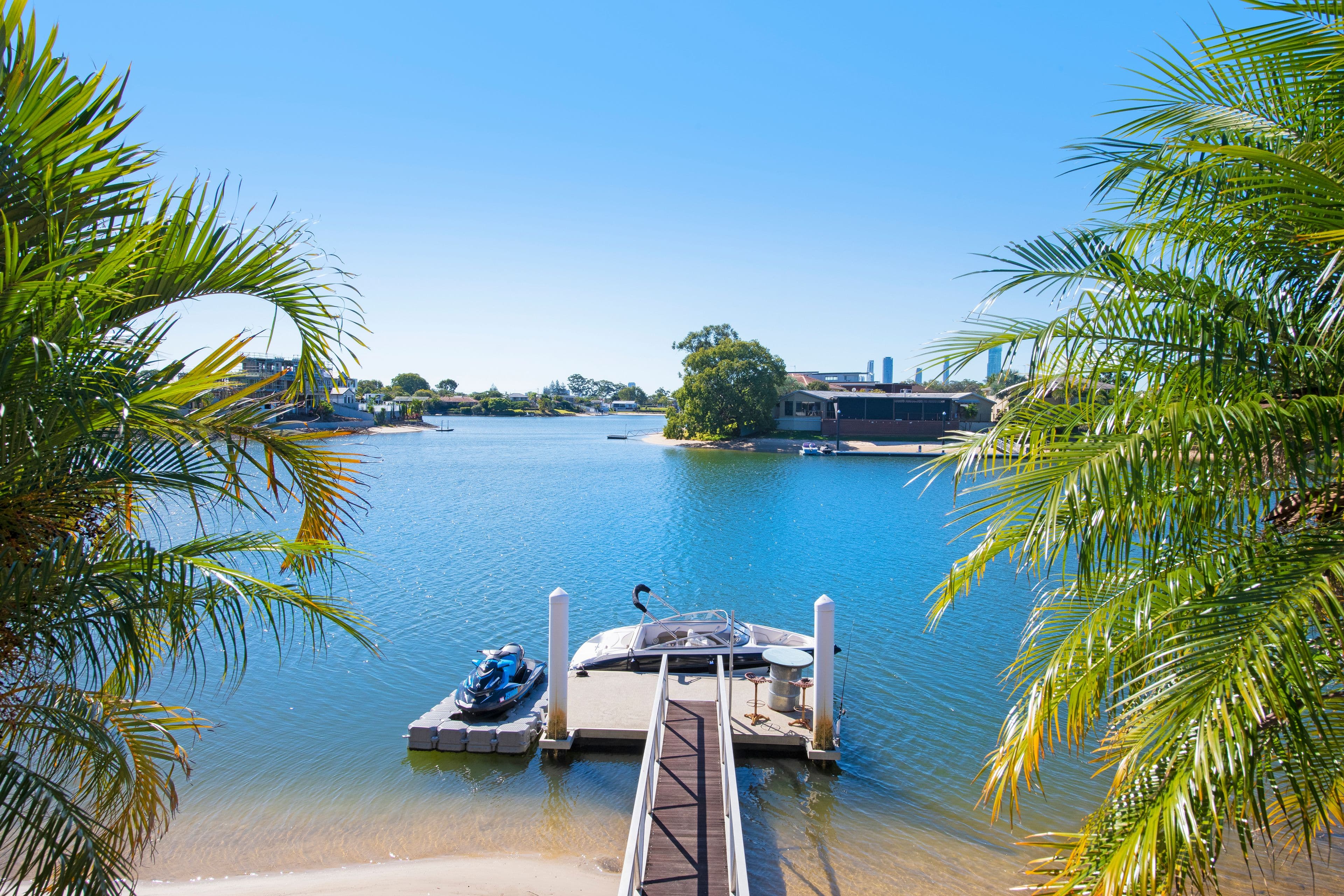 68 Waitomo Street, Broadbeach Waters QLD 4218, Broadbeach Waters - Thumbnail 3
