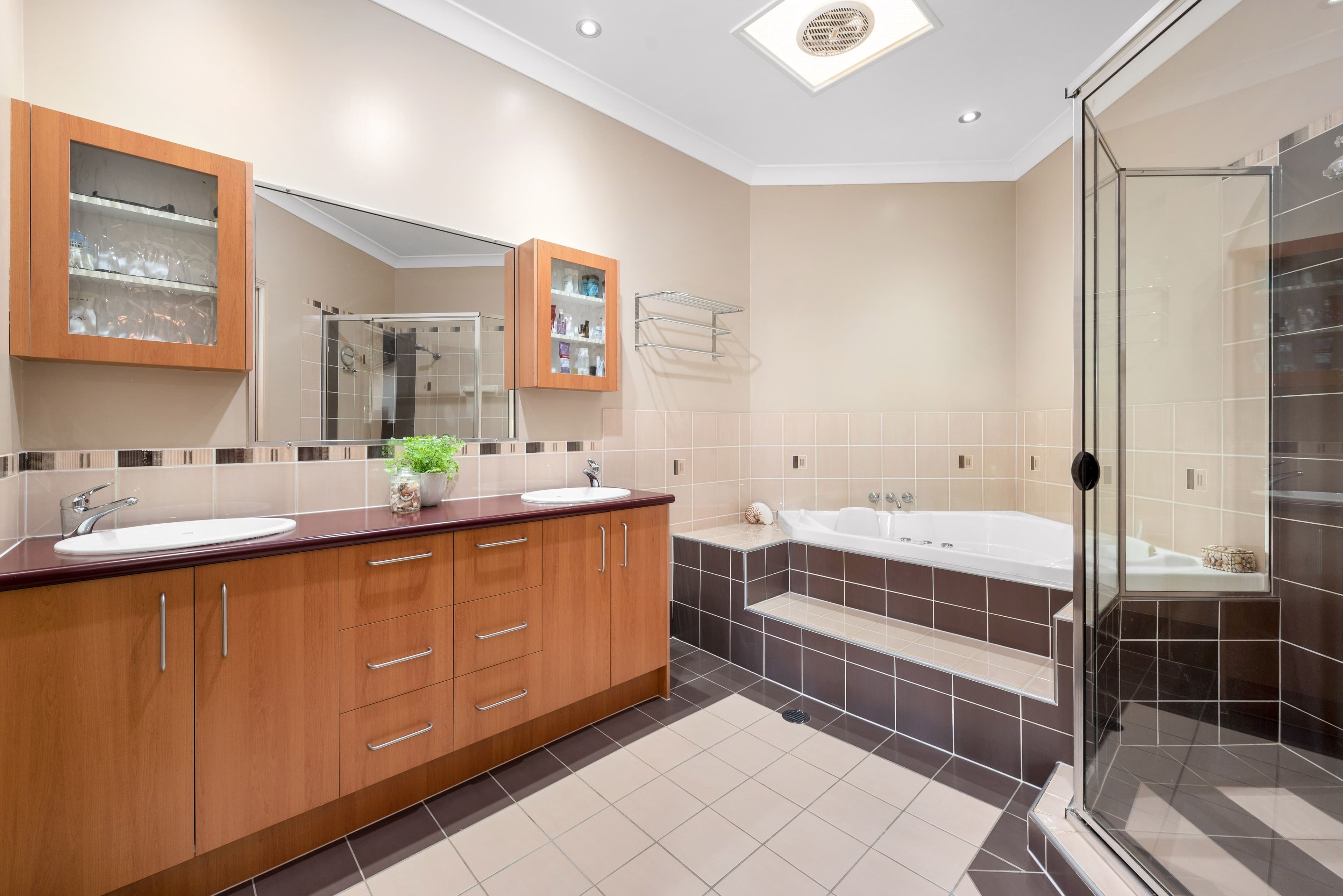 20 Conifer Street, Carindale QLD 4152, Carindale - Thumbnail 7