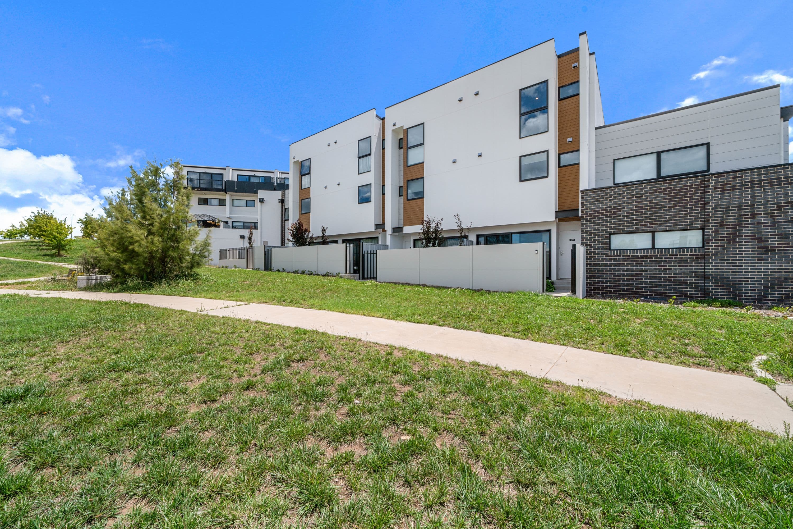 221 John Gorton Drive, WRIGHT ACT 2611, Wright - Thumbnail 2