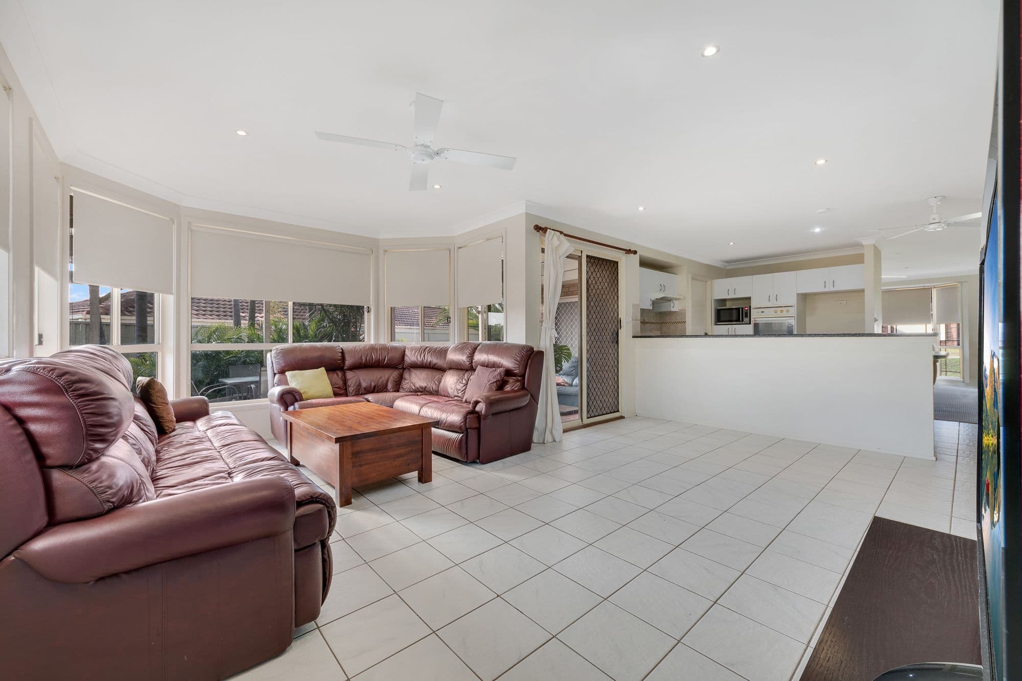 26 Withnell Crescent, St Helens Park NSW 2560, St Helens Park - Thumbnail 3