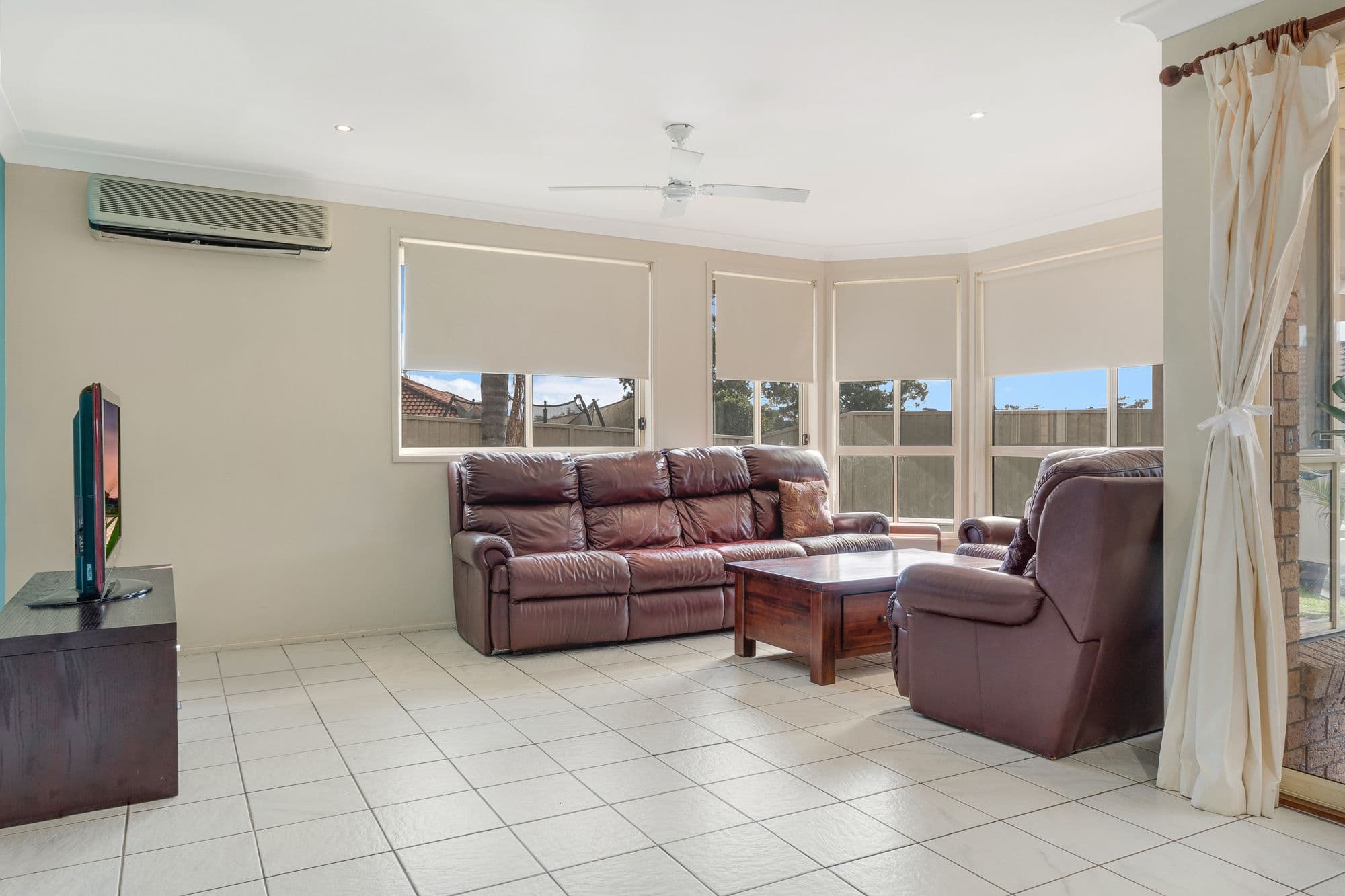 26 Withnell Crescent, St Helens Park NSW 2560, St Helens Park - Thumbnail 4