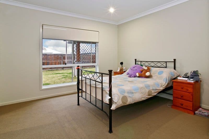 10 Goldenbell Place, PEREGIAN SPRINGS QLD 4573, Peregian Springs - Thumbnail 5