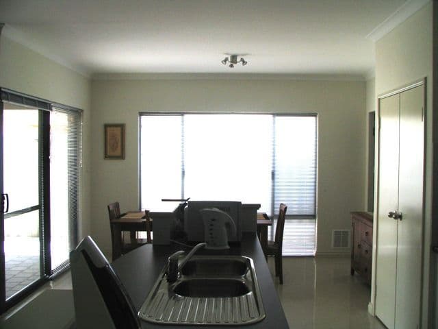 17 Carlton Loop, CANNING VALE WA 6155, Canning Vale - Thumbnail 6