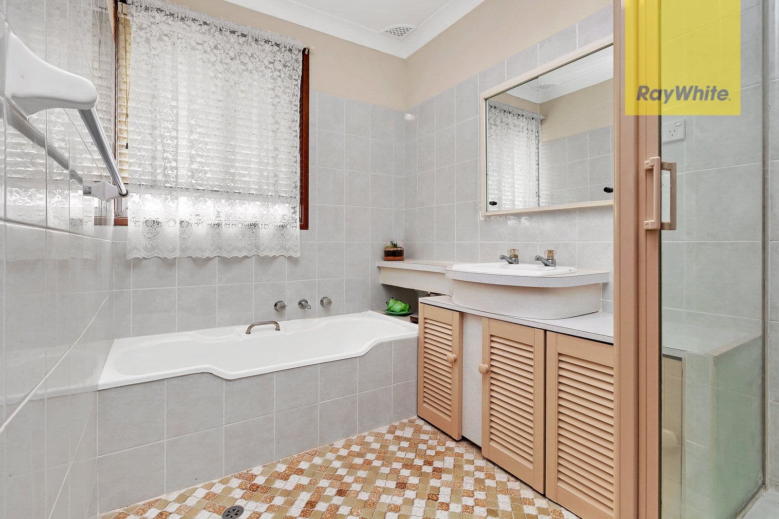 56 Valparaiso Avenue, Toongabbie NSW 2146, Toongabbie - Thumbnail 6