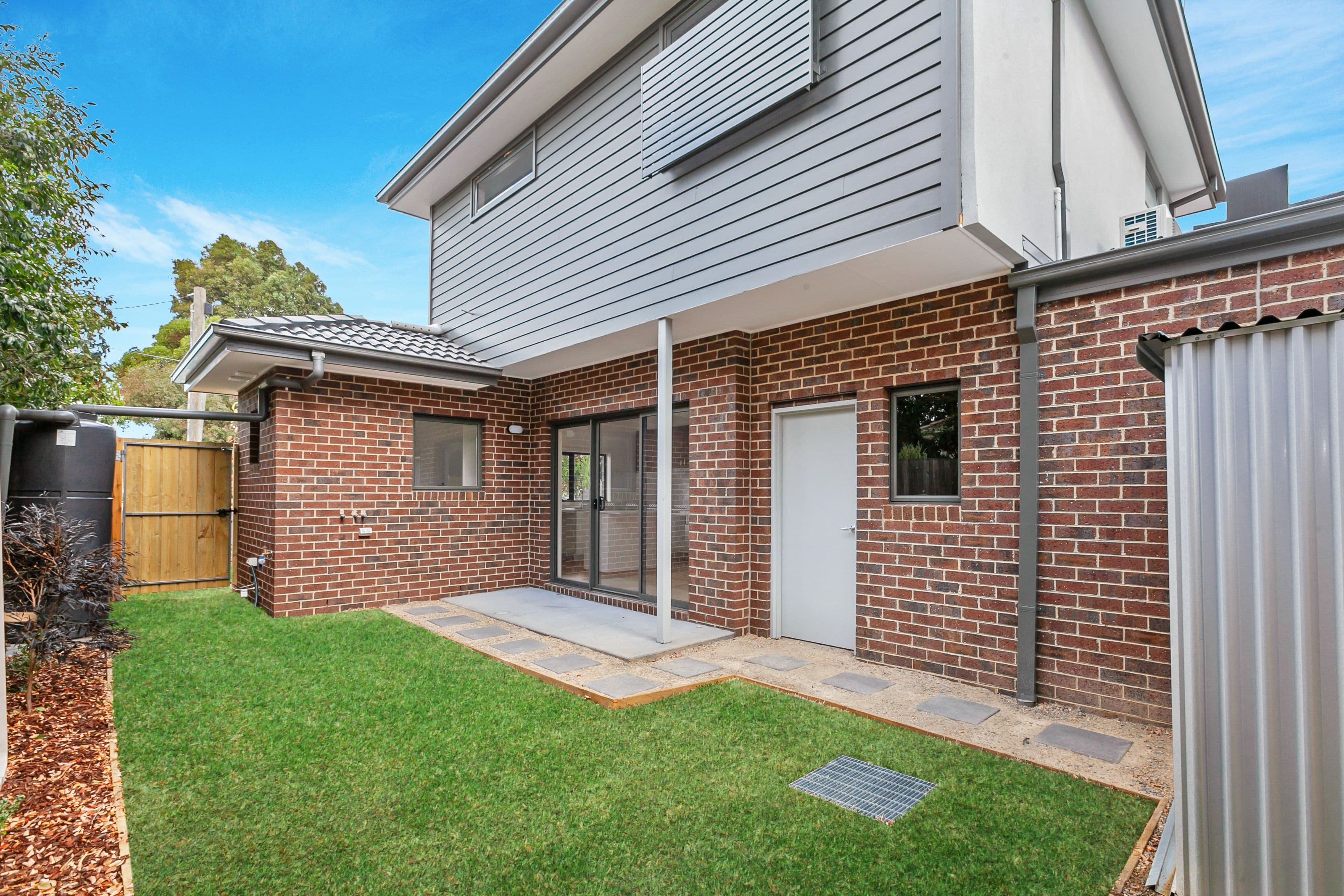 7 Dundee Street, Reservoir VIC 3073, Reservoir - Thumbnail 8