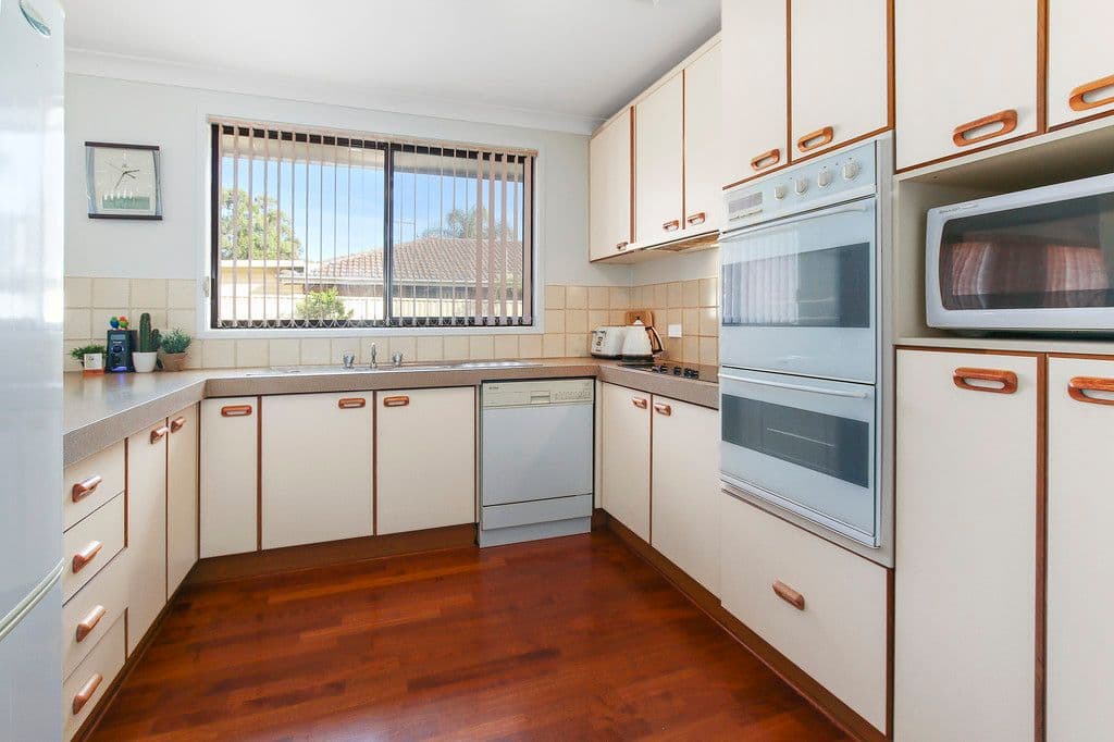 11 Holbrook Street, Bossley Park NSW 2176, Bossley Park - Thumbnail 2