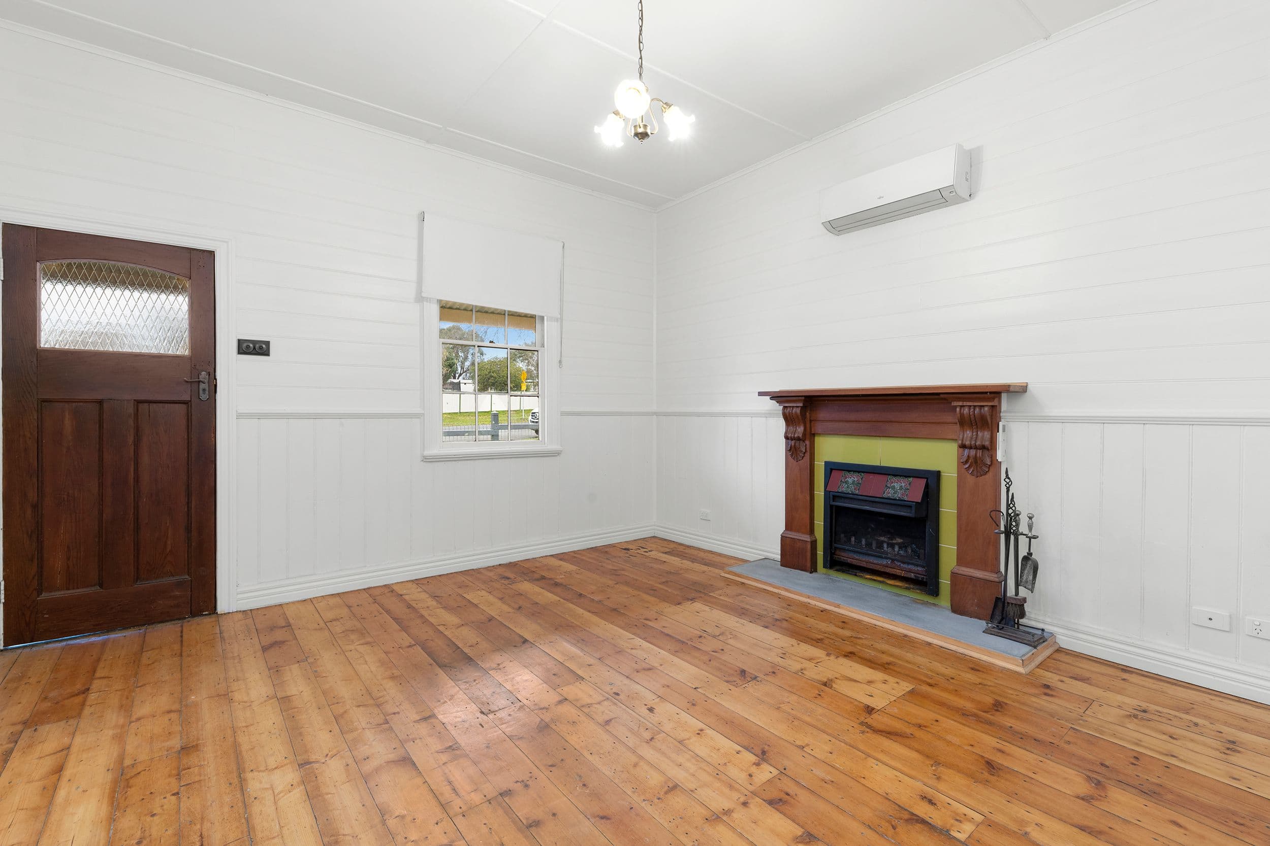 20 Mitchell Street, Heathcote VIC 3523, Heathcote - Thumbnail 2