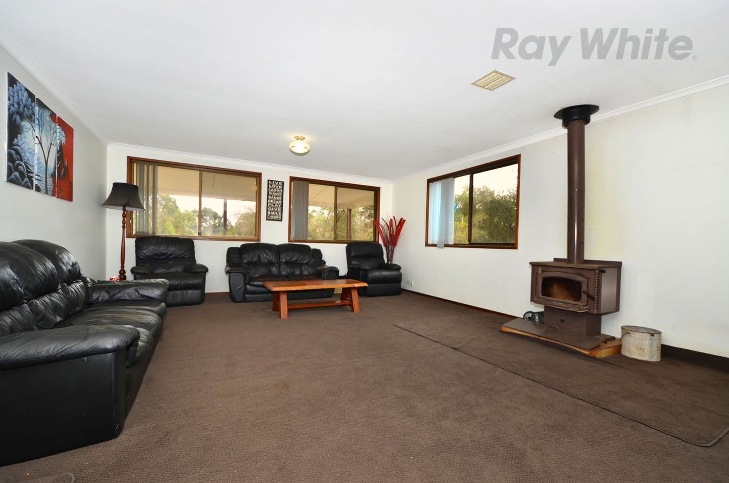 6 Bonthorpe Court, Millbrook WA 6330, Millbrook - Thumbnail 2