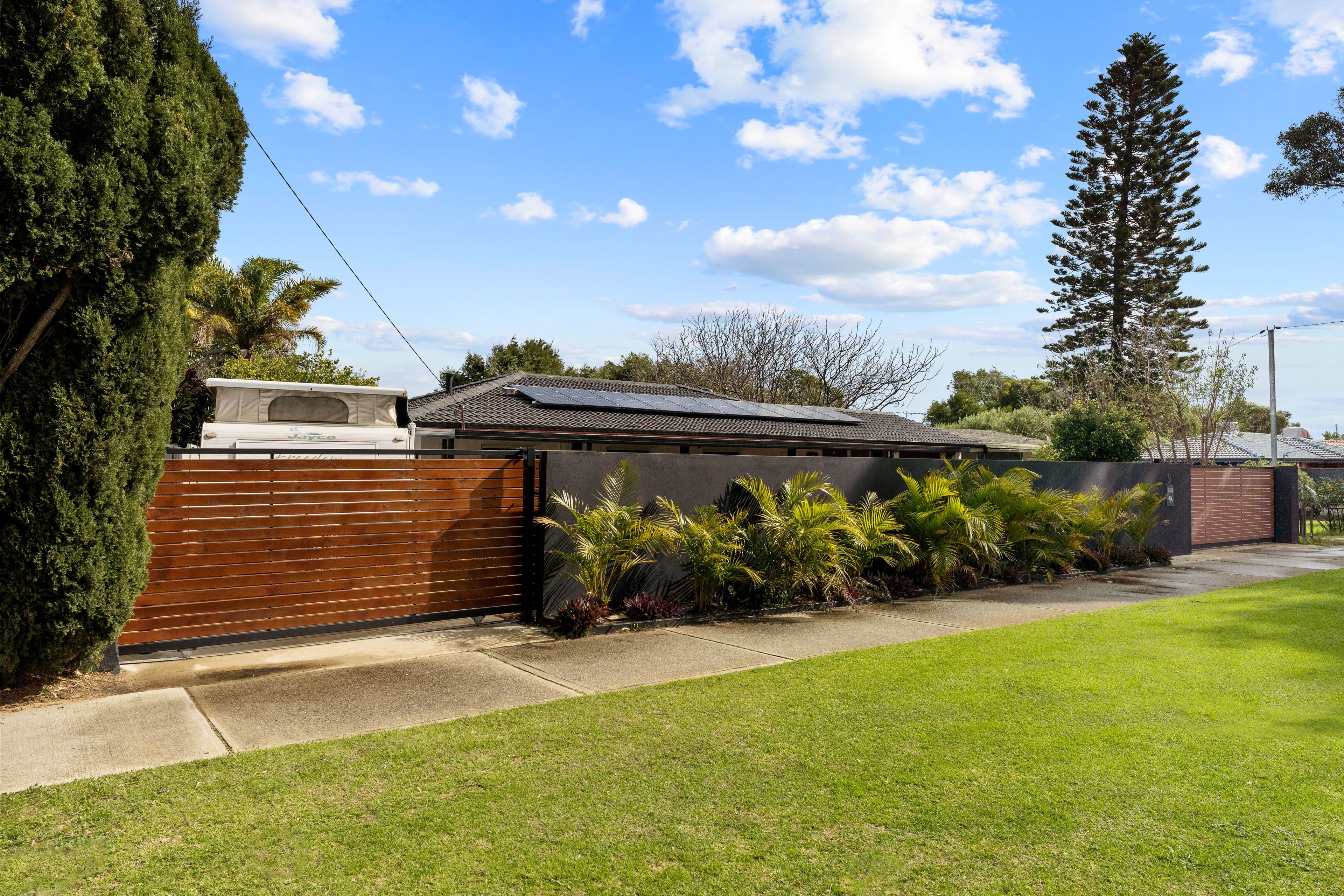 51 Currie Street, Warnbro WA 6169, Warnbro - Thumbnail 2