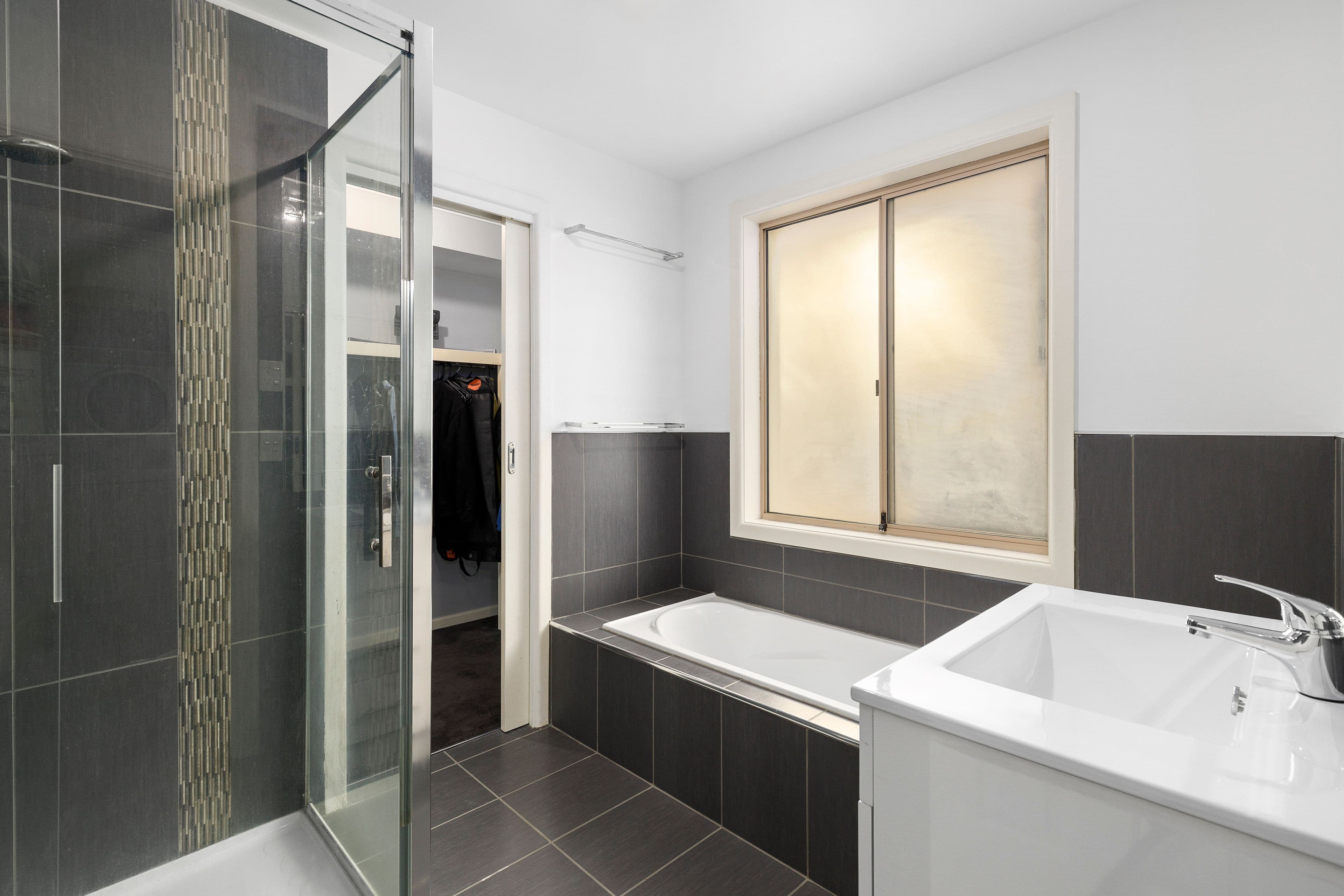 18 Cranbourne Drive, Corio VIC 3214, Corio - Thumbnail 7