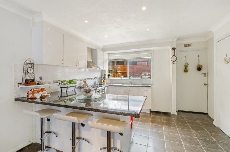 4 Woodlands Road, Heathmont VIC 3135, Heathmont - Thumbnail 3