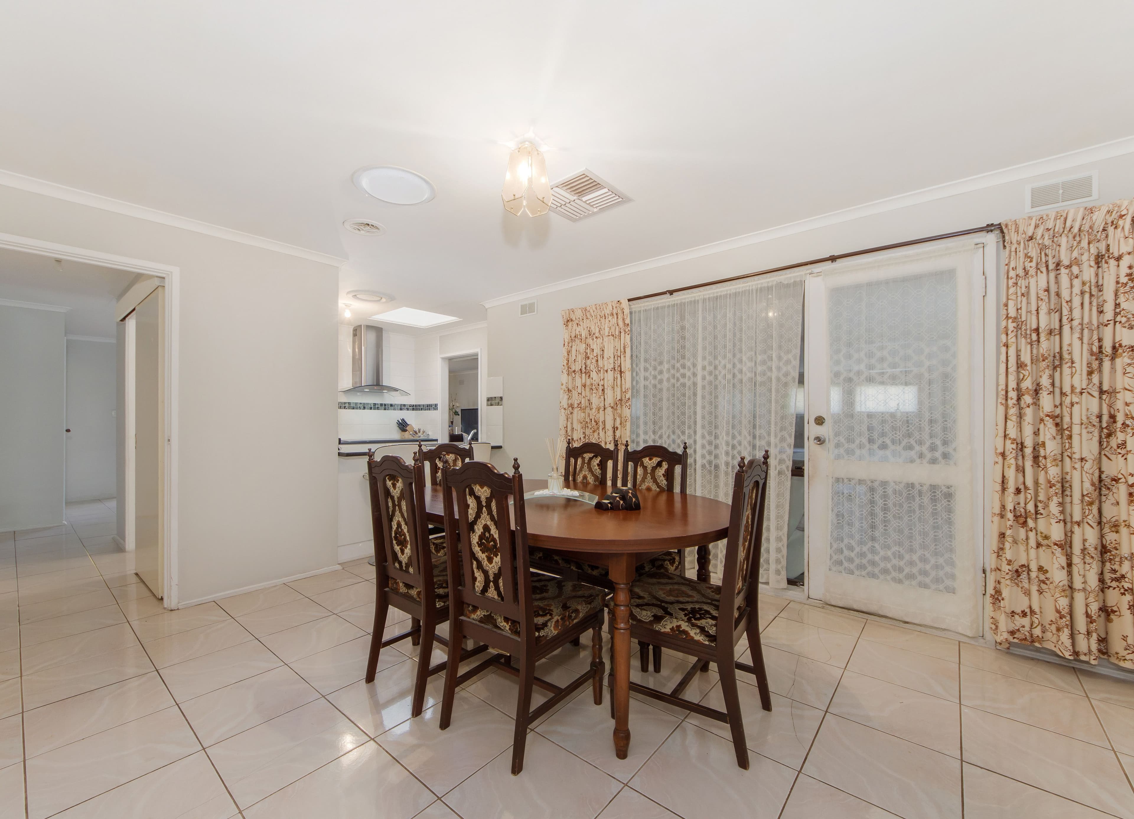 1 Clarke Avenue, St Albans VIC 3021, St Albans - Thumbnail 6