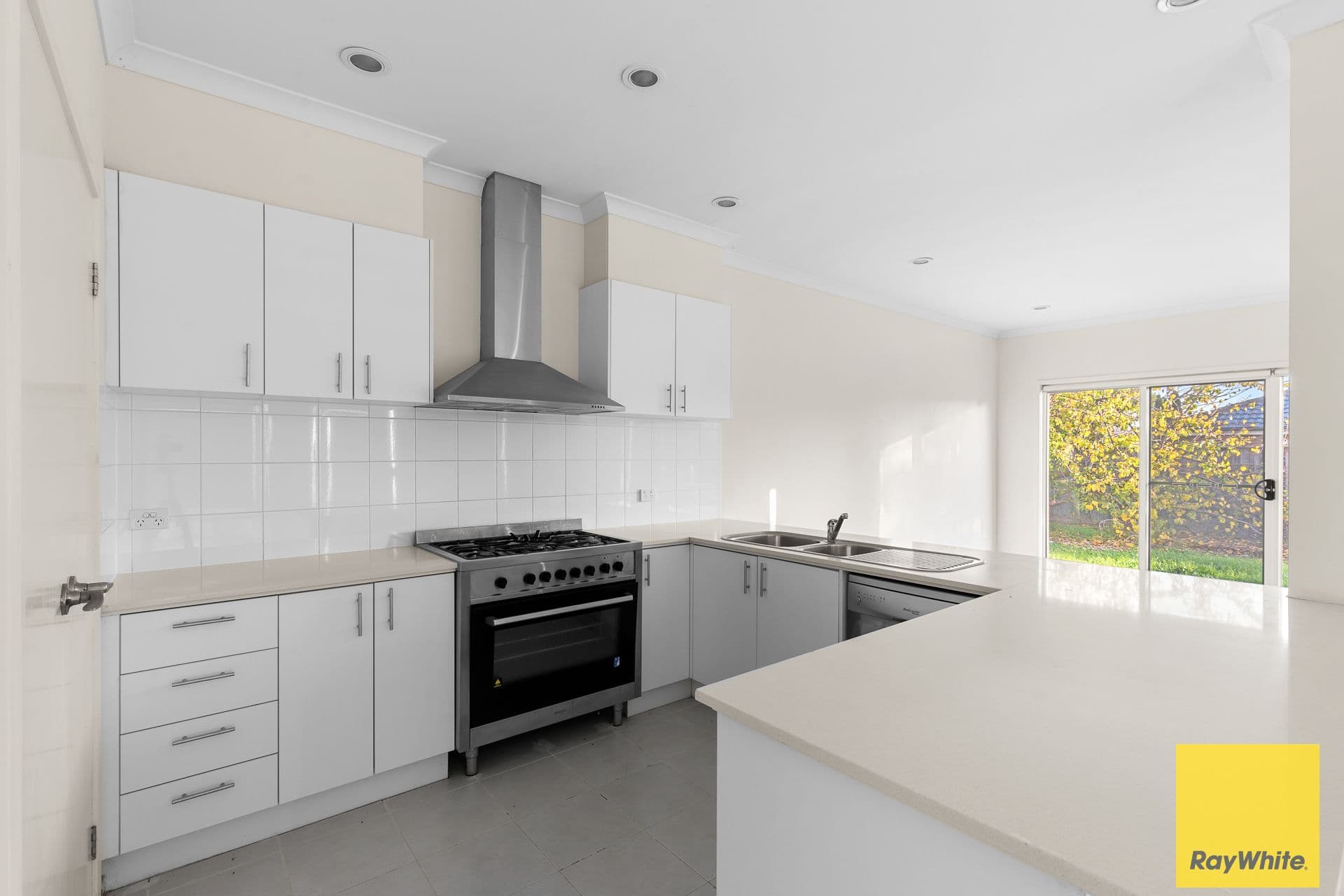 6 Bristlebird Way, Williams Landing VIC 3027, Williams Landing - Thumbnail 3