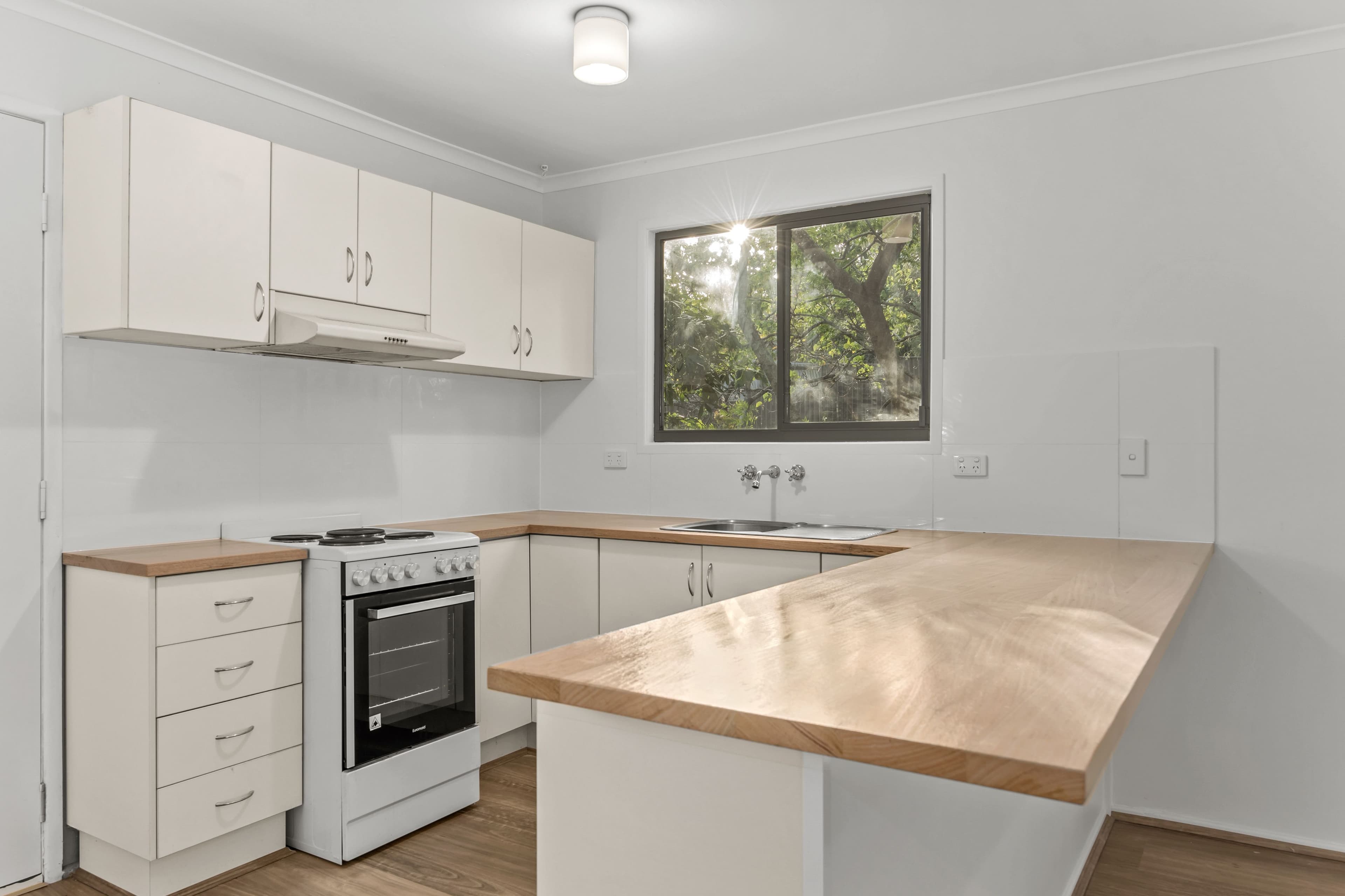 8 Tyson Court, Nerang QLD 4211, Nerang - Thumbnail 3