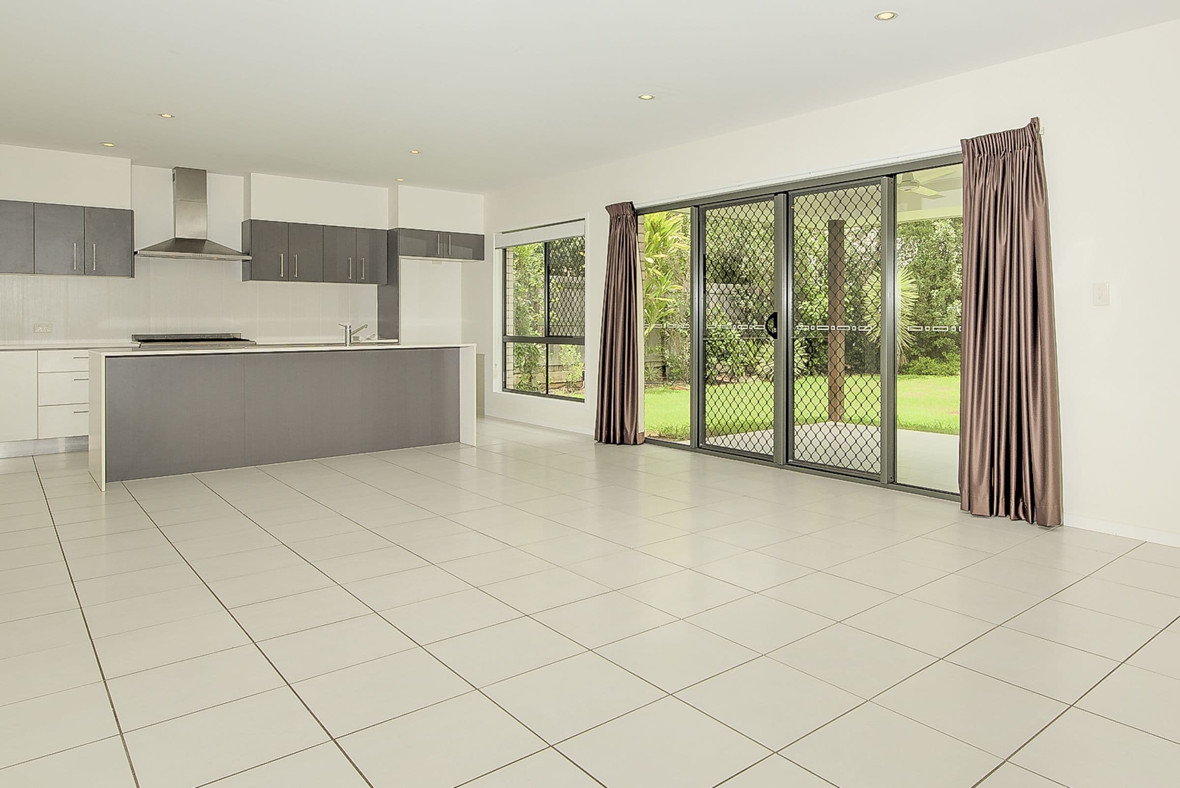 49 Iris Road, Kirkwood QLD 4680, Kirkwood - Thumbnail 6