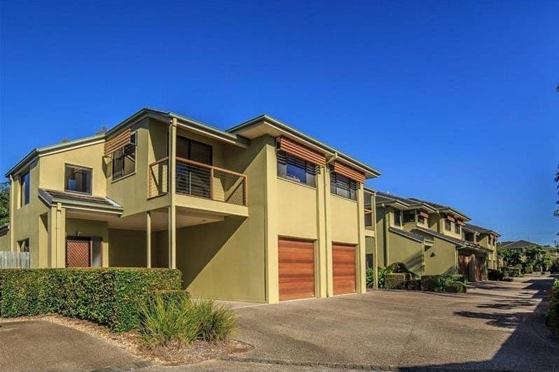 431 Oxley Drive, Runaway Bay QLD 4216, Runaway Bay - Thumbnail 2